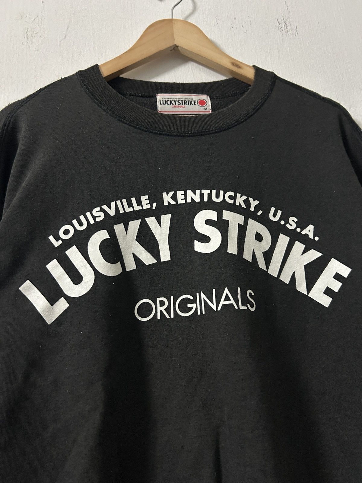 Japanese Brand × Vintage Vintage Lucky Strike Crewneck Motorsport Brand Size US L / EU 52-54 / 3 - 2 Thumbnail