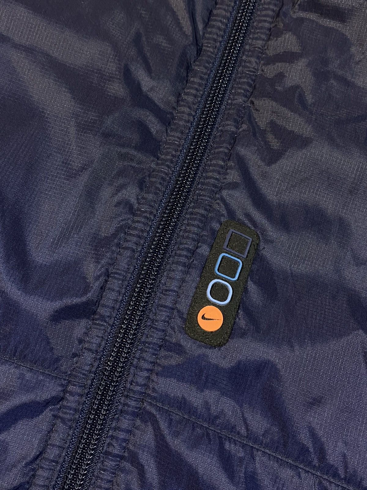 Nike 🔥 Y2k NIKE PUFFER VEST SILVER FUTURE RAVE VIBES Size US XL / EU 56 / 4 - 8 Thumbnail