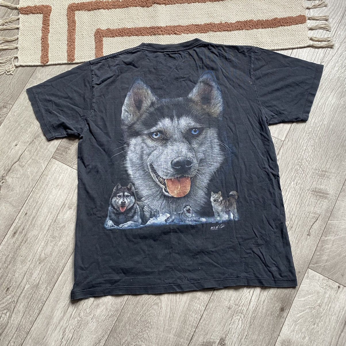 Vintage VINTAGE WILD HUSKY DOG FADED T SHIRT Size US XL / EU 56 / 4 - 2 Thumbnail