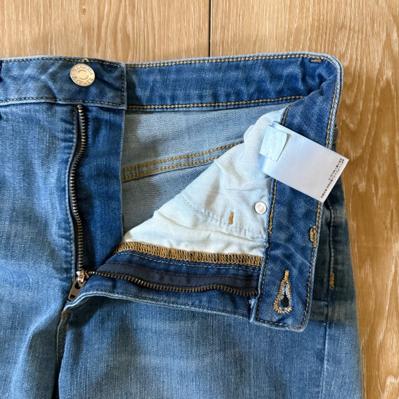 Banana Republic Banana Republic Curvy 10” Denim Short 27/4 Size 27" / US 4 / IT 40 - 4 Thumbnail