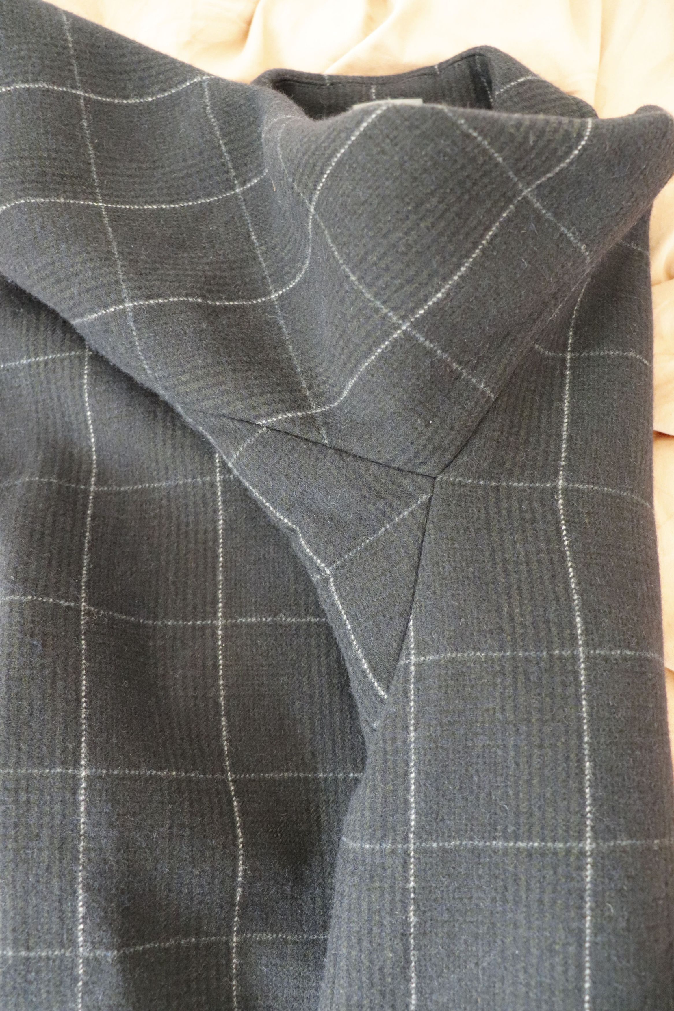 Anglo-Italian Three Bucket Pocket Jacket in Windowpane Check Size US S / EU 44-46 / 1 - 14 Thumbnail