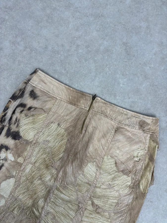 Roberto Cavalli 1990s Roberto Cavalli Beige Denim Destructured Leopard Skirt Size 30" / US 8 / IT 44 - 7 Thumbnail