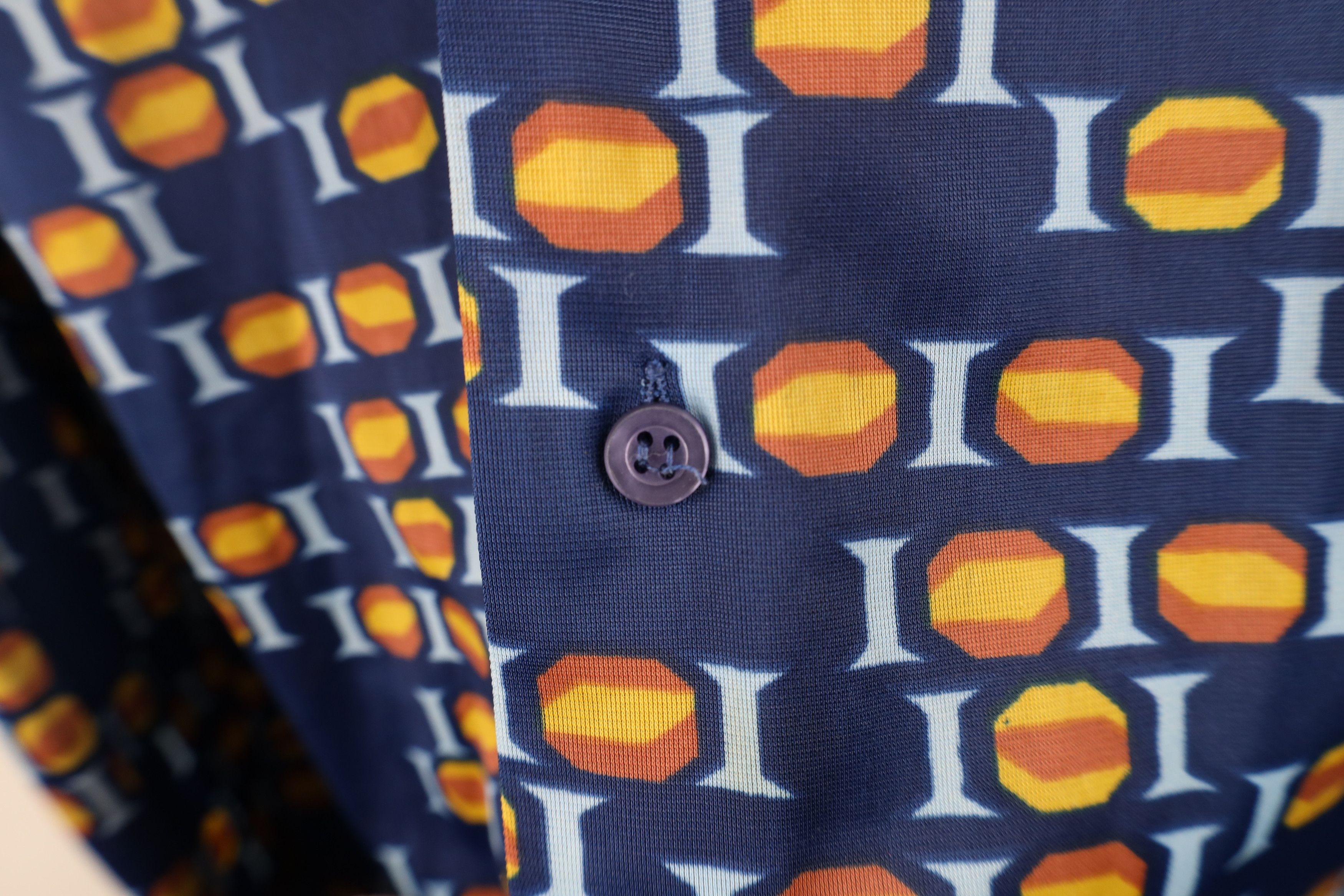 Vintage Vintage 70s Streetwear Knit Disco Collared Button Shirt Size US L / EU 52-54 / 3 - 6 Thumbnail