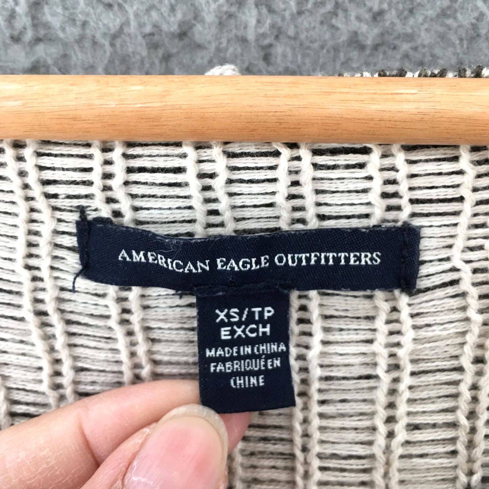 American Eagle Outfitters American Eagle Outfitters Aztec Hooded Sweater Womens XS Black White Scoop Neck Size XS / US 0-2 / IT 36-38 - 6 Thumbnail