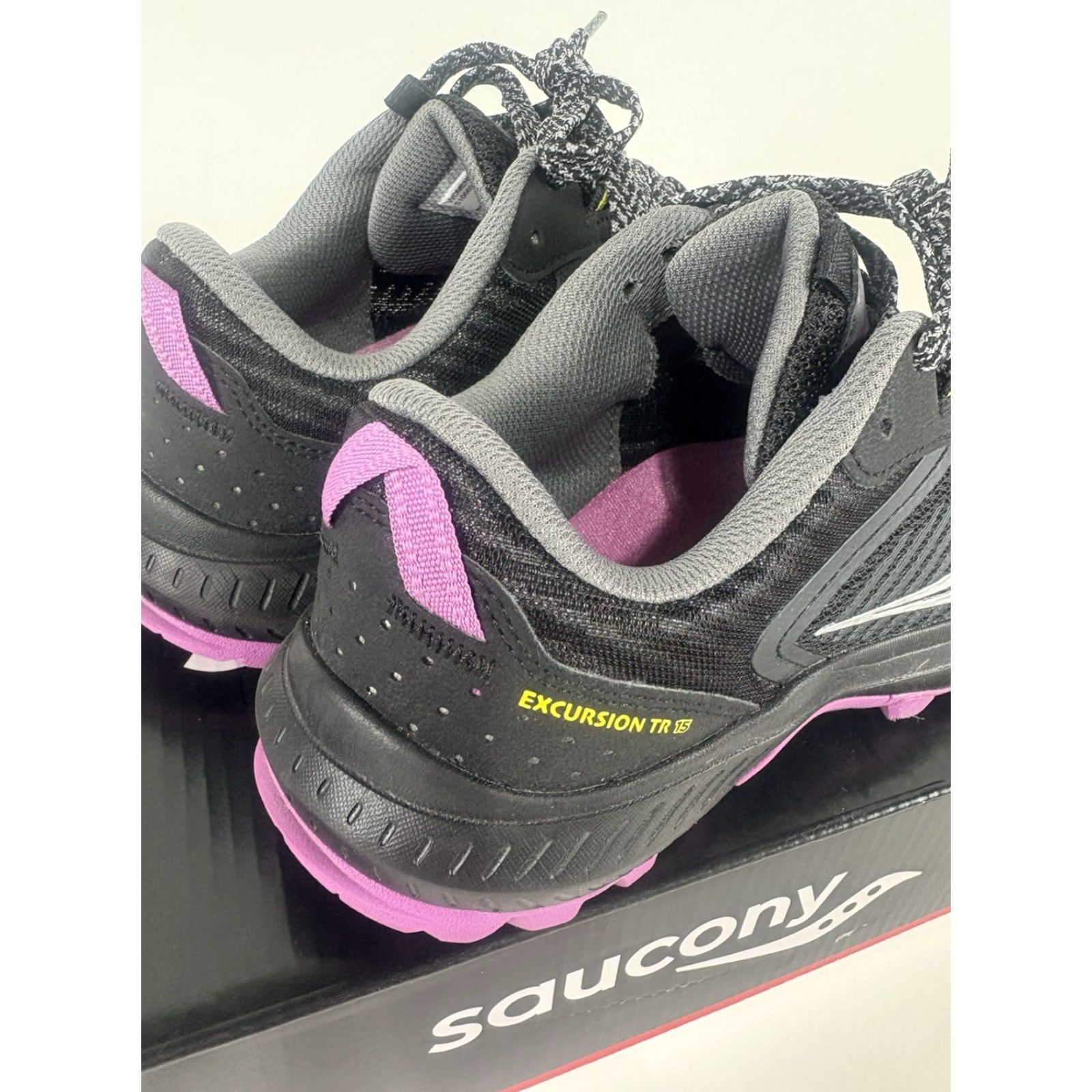 Saucony Saucony Excursion Sneakers - Black/Purple - Womens 7.5W - Lace Up - Athletic Low Top Geometric Logo Size US 7.5 / IT 37.5 - 4 Thumbnail
