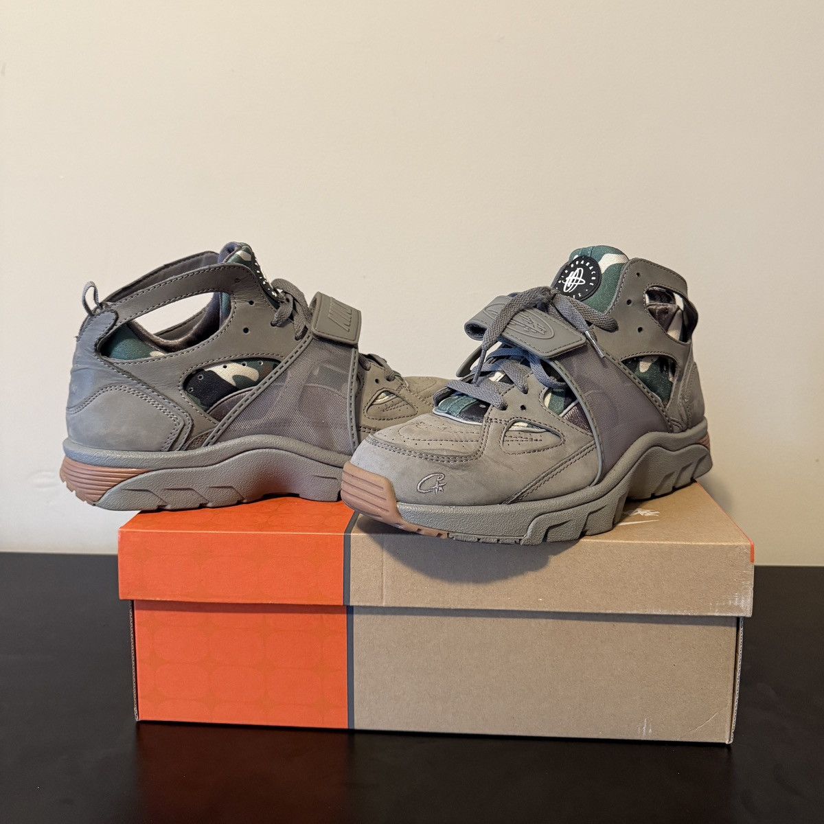 Corteiz × Nike Nike x Corteiz Air Trainer Huarache “Gully Grey” Sz 9.5 Size US 9.5 / EU 42-43 - 2 Thumbnail