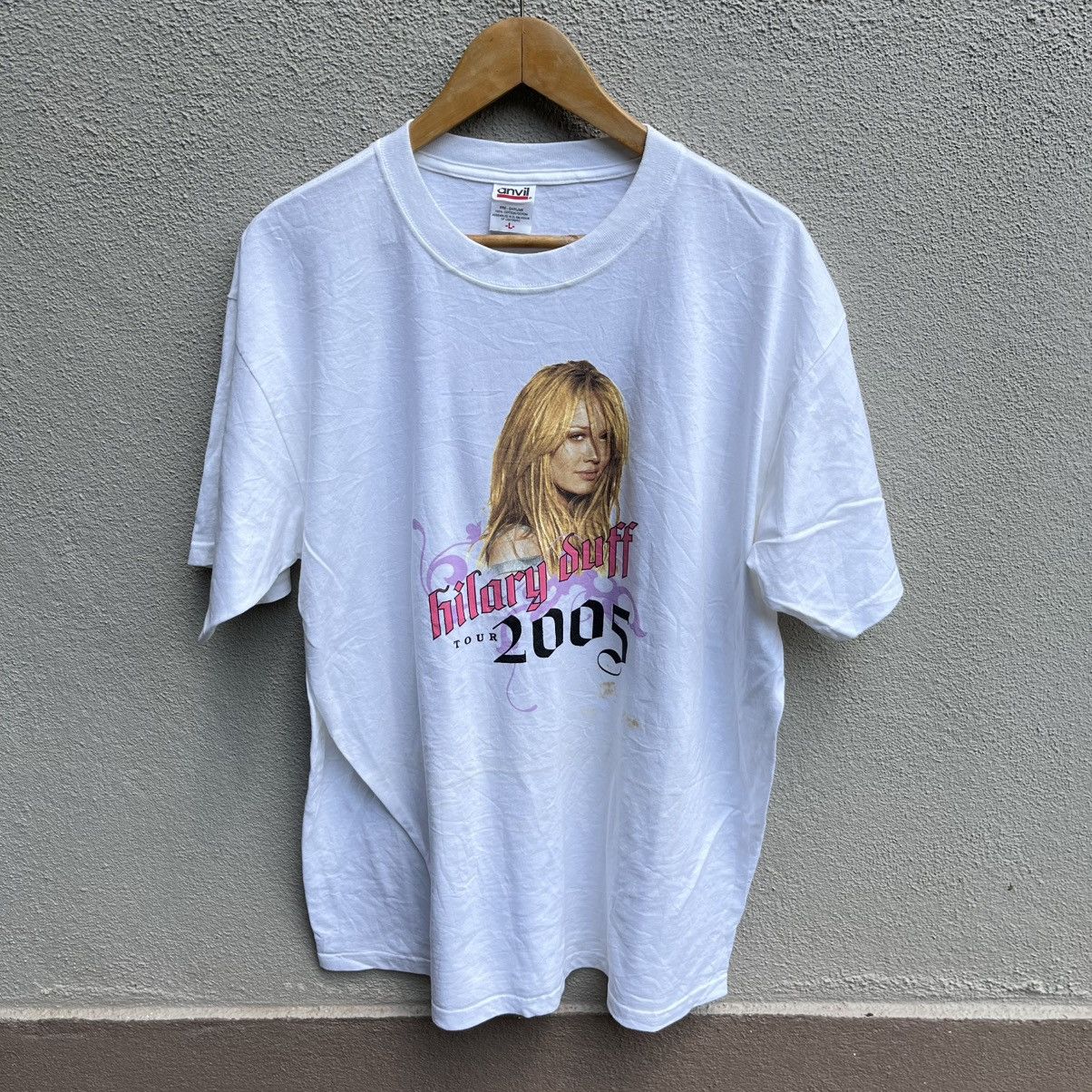 Band Tees Vintage HILLARY DUFF singer tee dance pop Size US L / EU 52-54 / 3 - 1 Thumbnail