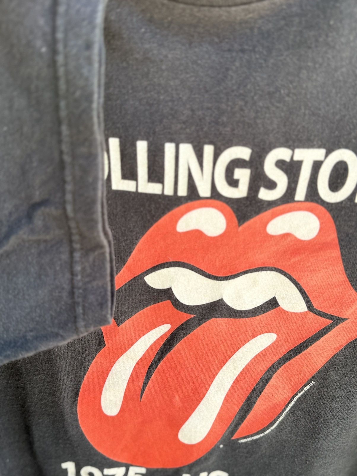 Band Tees Vintage The Rolling Stone 1975 Us Tour Faded Rock Grunge Tee Size US L / EU 52-54 / 3 - 6 Thumbnail