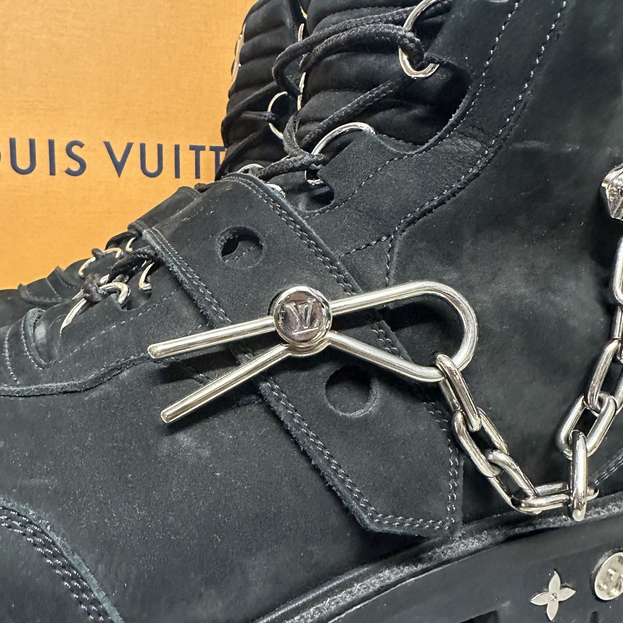 Louis Vuitton Louis Vuitton Size 8 staples edition rockstar creeper boots Size US 9 / EU 42 - 9 Thumbnail