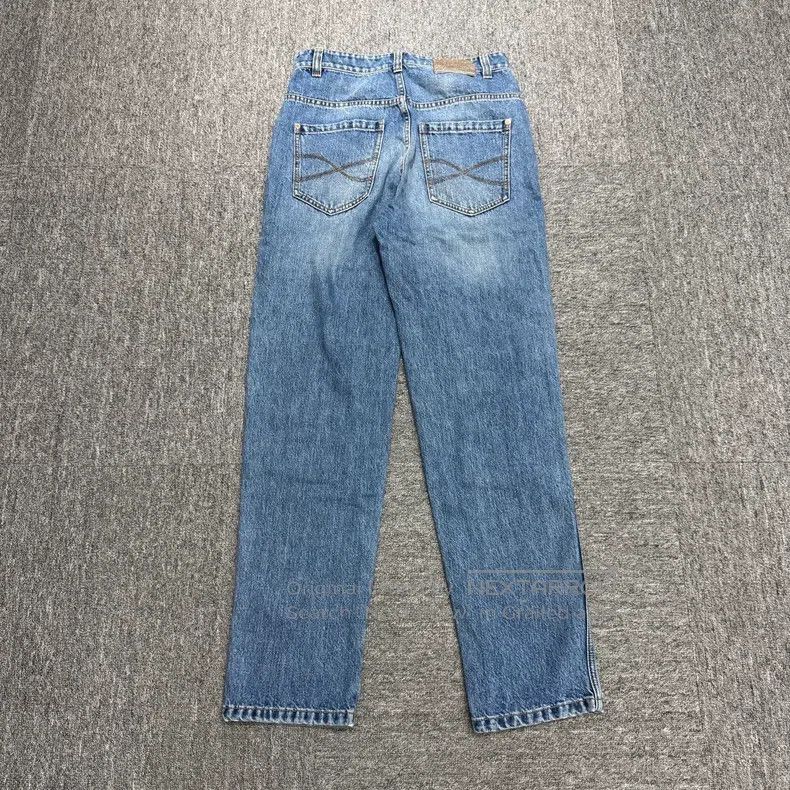 Brunello Cucinelli Brunello Cucinelli Washed Distressed Denim Pants Size 26" / US 2 / IT 38 - 2 Thumbnail