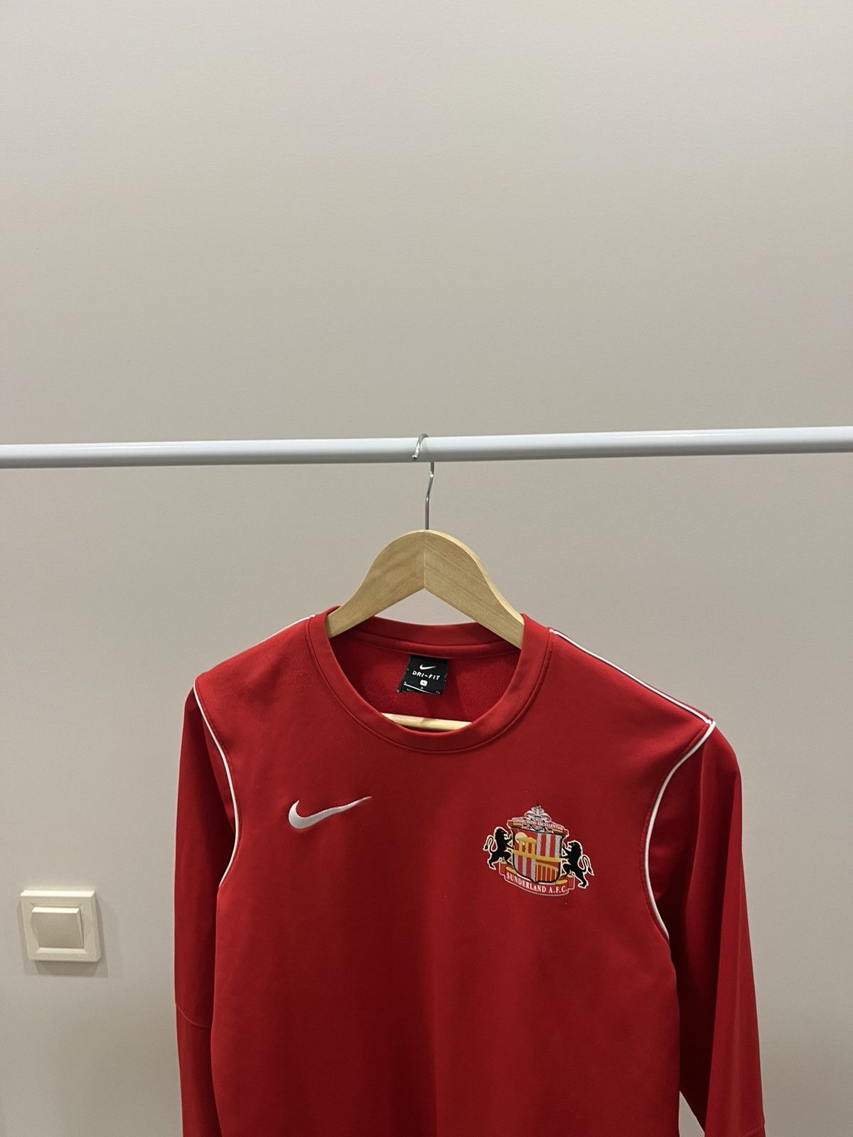 Nike Sunderland AFC Nike Soccer training Jersey football size S Size US S / EU 44-46 / 1 - 2 Thumbnail