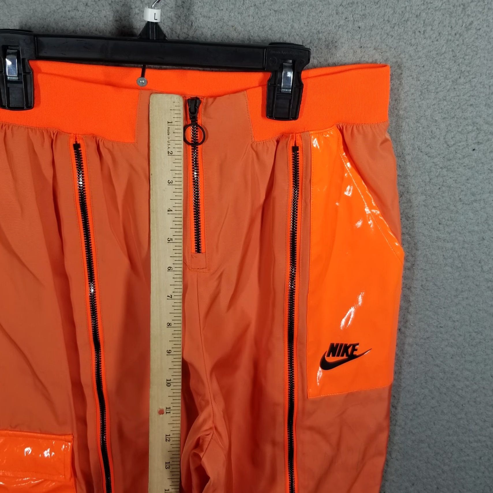 Nike Nike Women's S Woven Joggers Fire Orange Athleisure 90s Performance Training and Gym Size 28" / US 6 / IT 42 - 7 Thumbnail