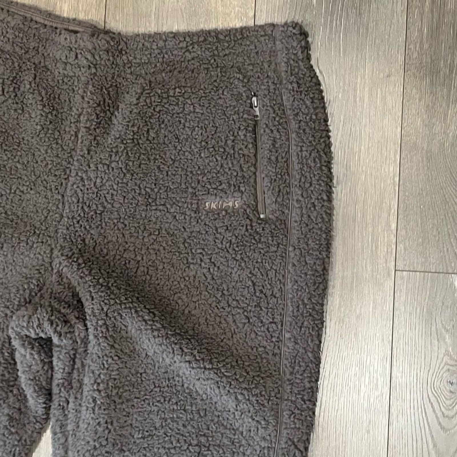 SKIMS NWT Skims Teddy Jogger Pants Amethyst - Size XL Size 34" / US 12 / IT 48 - 3 Thumbnail