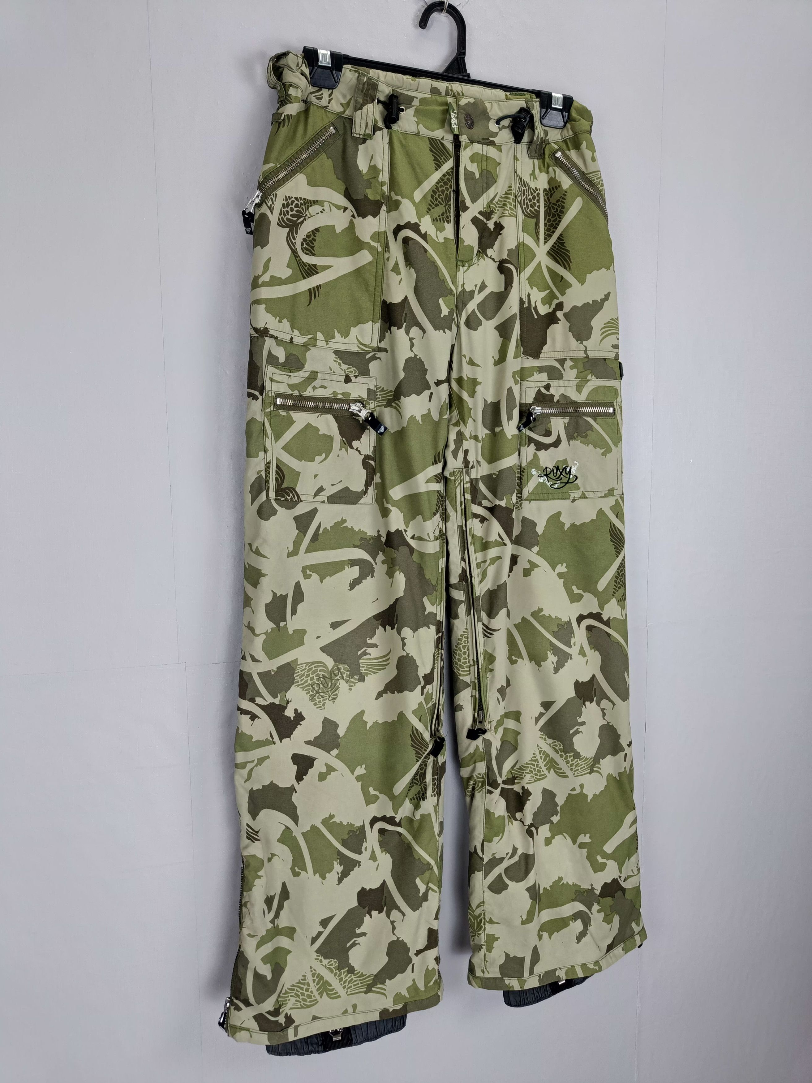 Japanese Brand Roxy Camouflage Snow Tactical Pocket Ski Pant Gorpcore Style Size 30" / US 8 / IT 44 - 3 Thumbnail