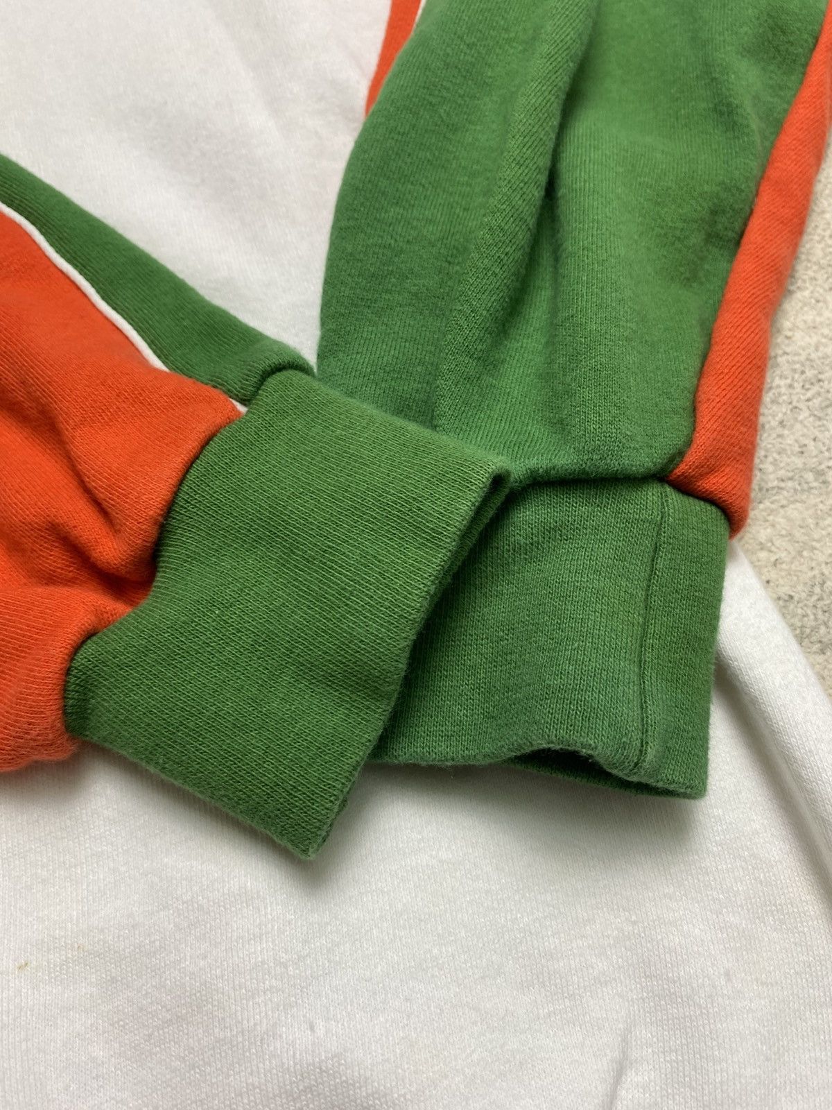 Vintage Vintage Castrol Official Colour Sweatshirt Crewneck Size US L / EU 52-54 / 3 - 4 Thumbnail