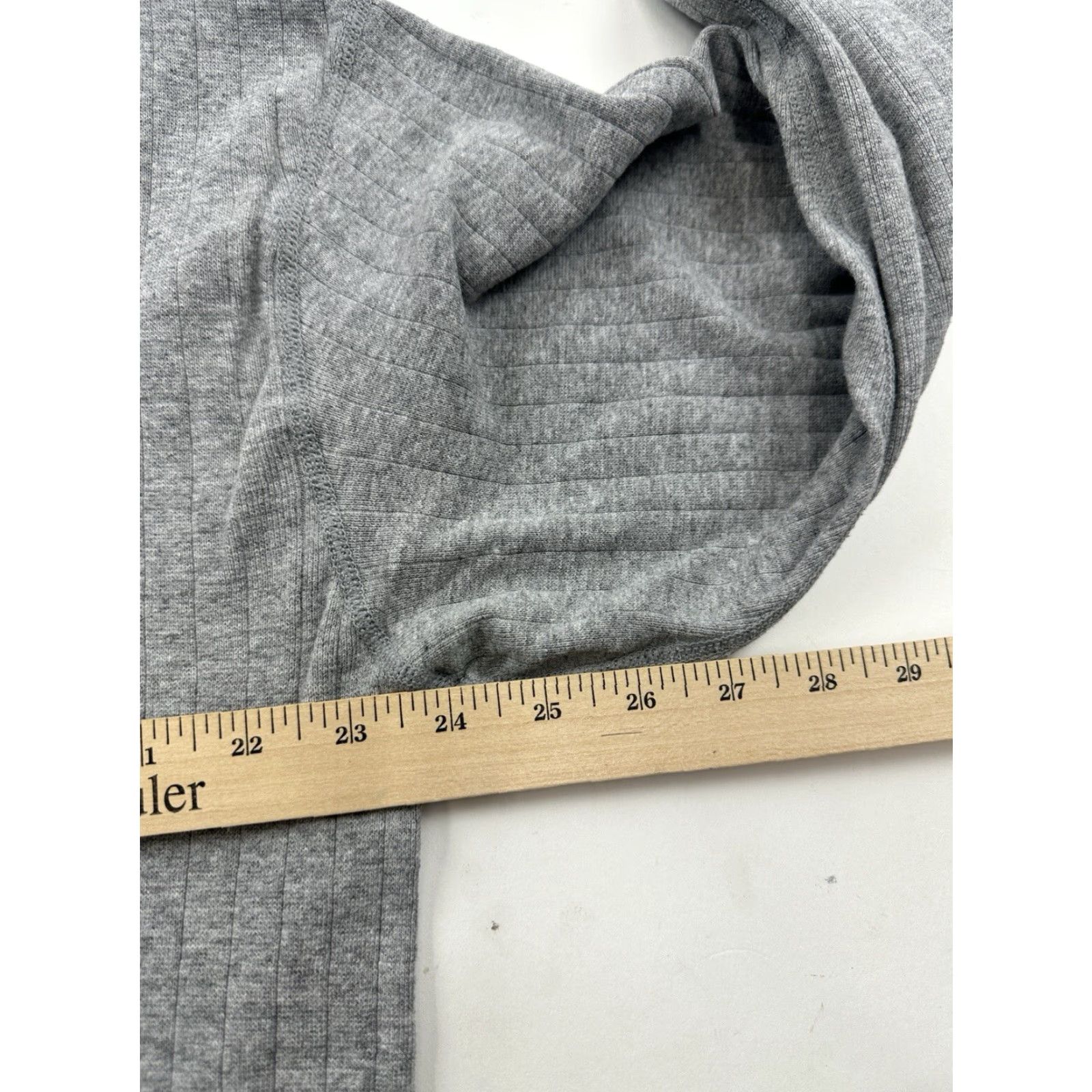 Champion VINTAGE Champion Shirt Mens XL Gray Long Sleeve Crew Neck USA Made Size US XL / EU 56 / 4 - 8 Thumbnail