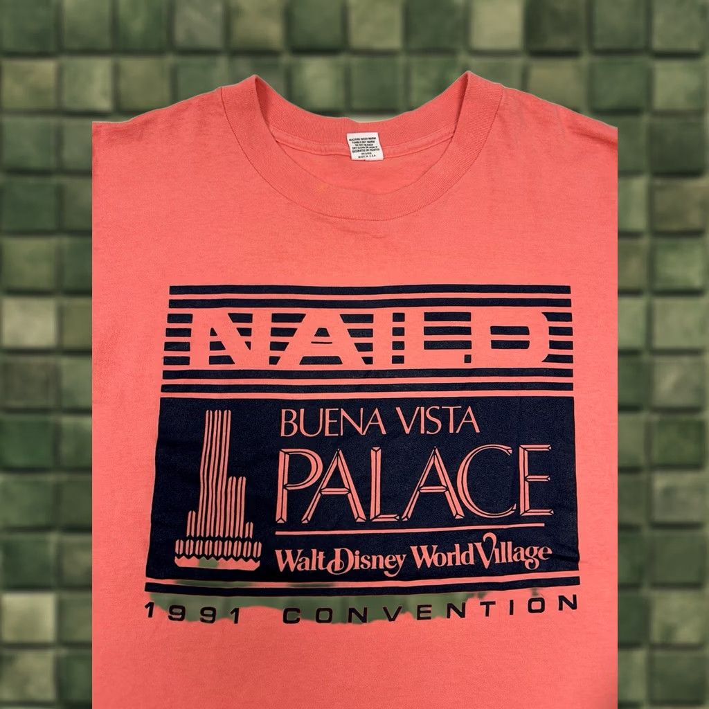 Disney VINTAGE Disney 1991 Convention Walt Disney World Village Buena Vista Palace Naild Large T-Shirt Unisex Adults Small? Size US L / EU 52-54 / 3 - 1 Thumbnail