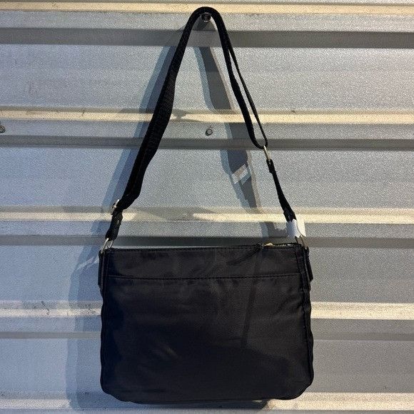 Other NWT TIME AND TRU BLACK ADJUSTABLE SHOULDER STRAP HANDBAG Size ONE SIZE - 5 Thumbnail