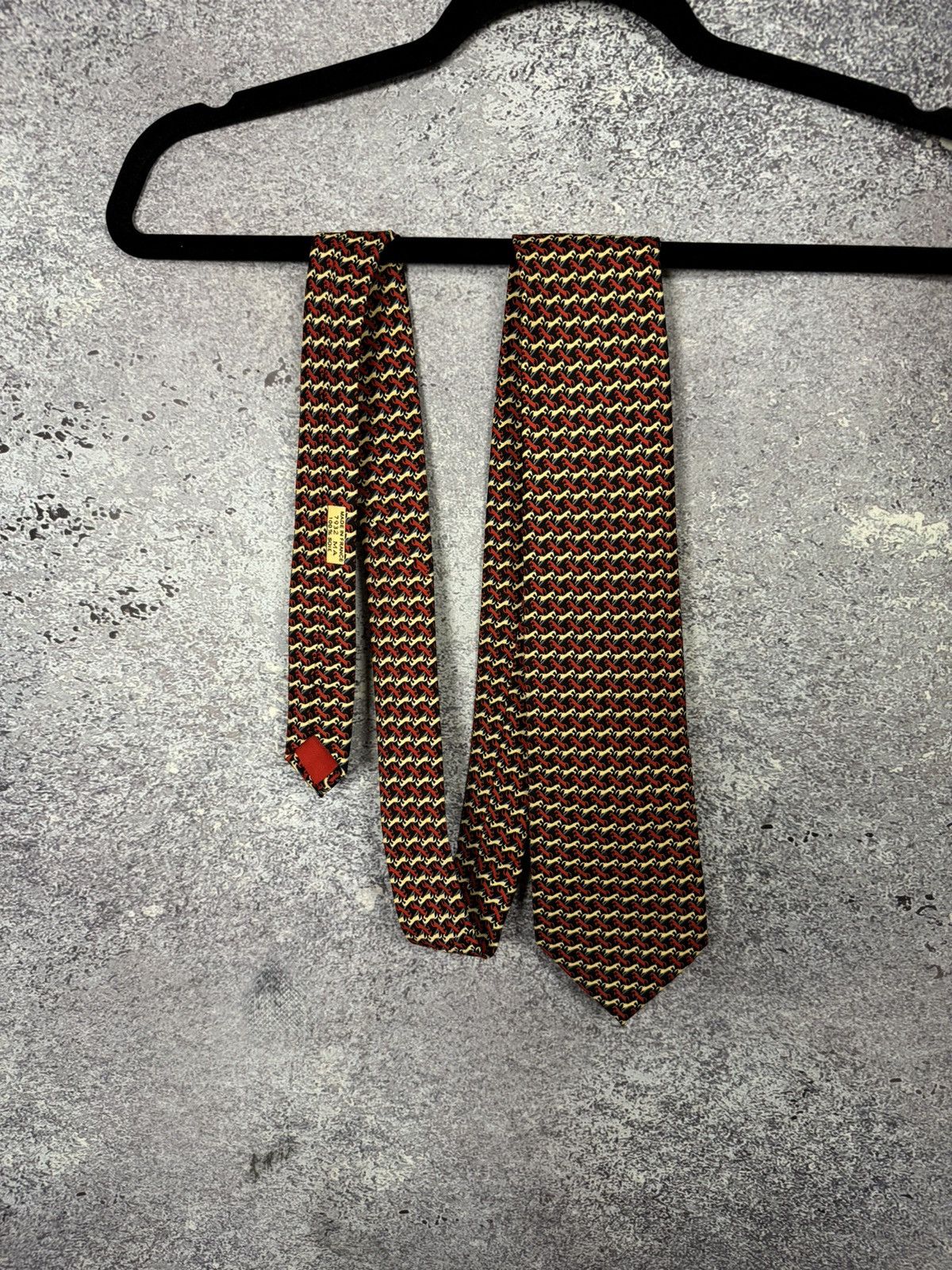 Hermes Vintage Collector’s Hermes Silk Tie Horse Monogram Size ONE SIZE - 1 Thumbnail
