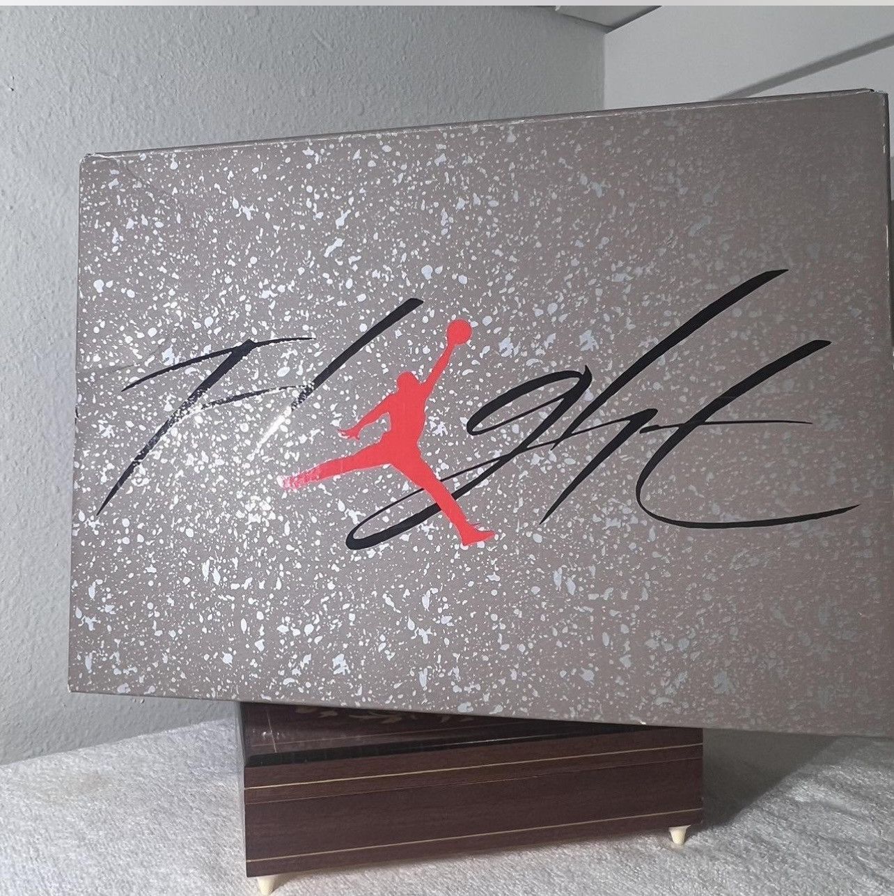 Jordan Brand Air Jordan’s 4 retro Size US 9 / EU 42 - 2 Thumbnail