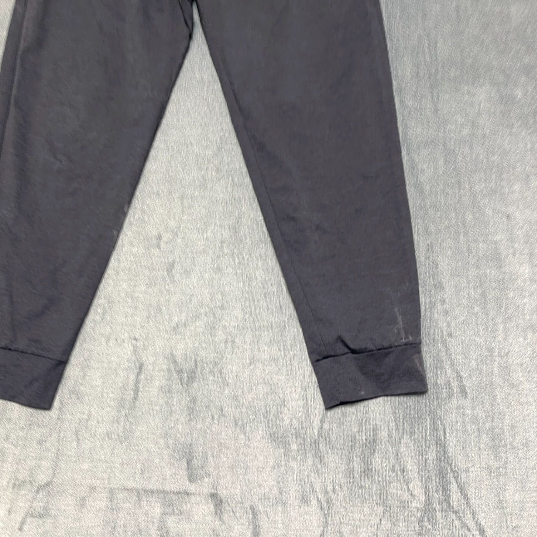 Uniqlo Uniqlo Pants Womens M Black Ultra Stretch Jogger Drawstring Tapered Size 32" / US 10 / IT 46 - 2 Thumbnail