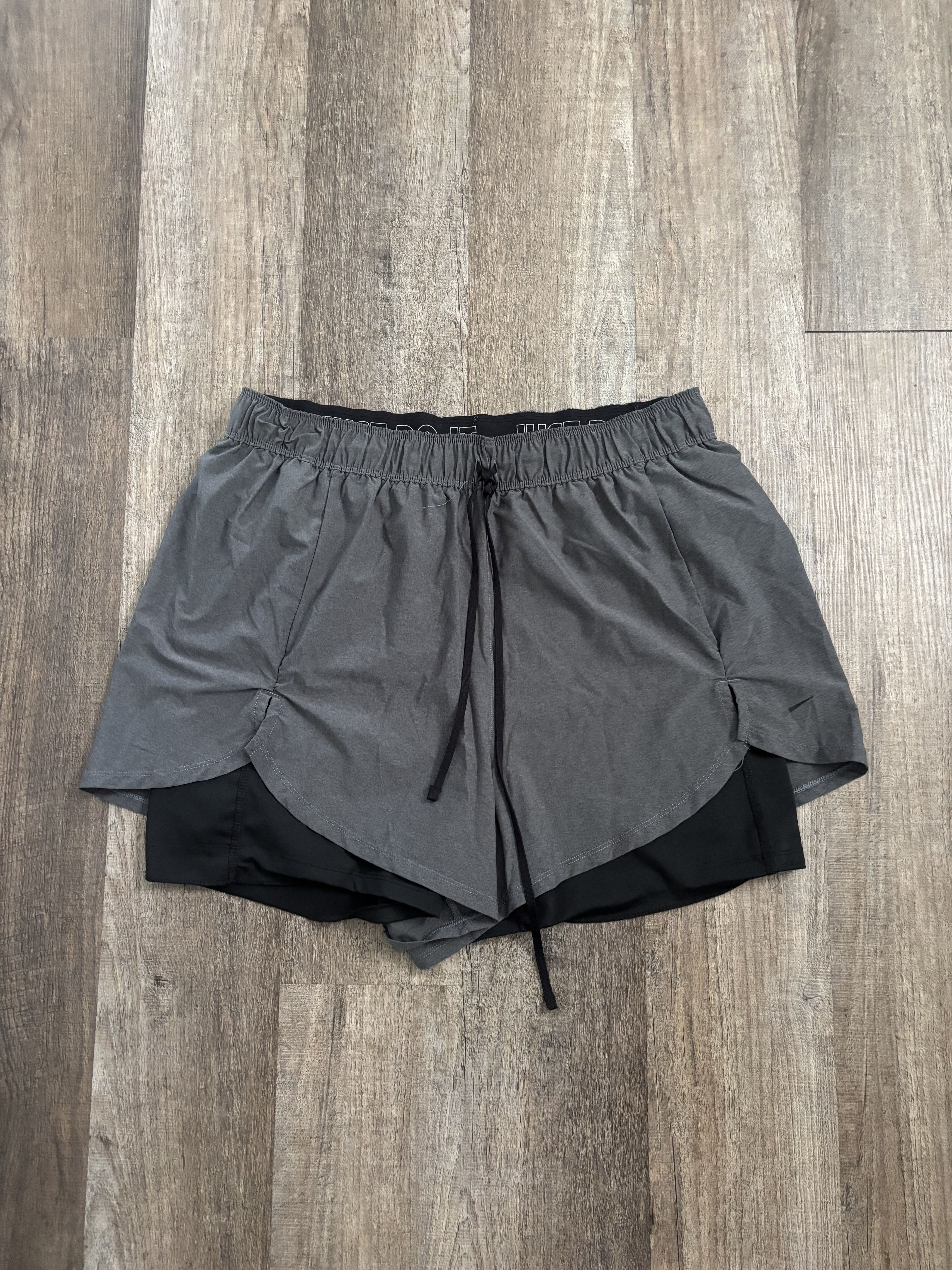 Nike Lined Athletic Running Shorts 5" Inseam