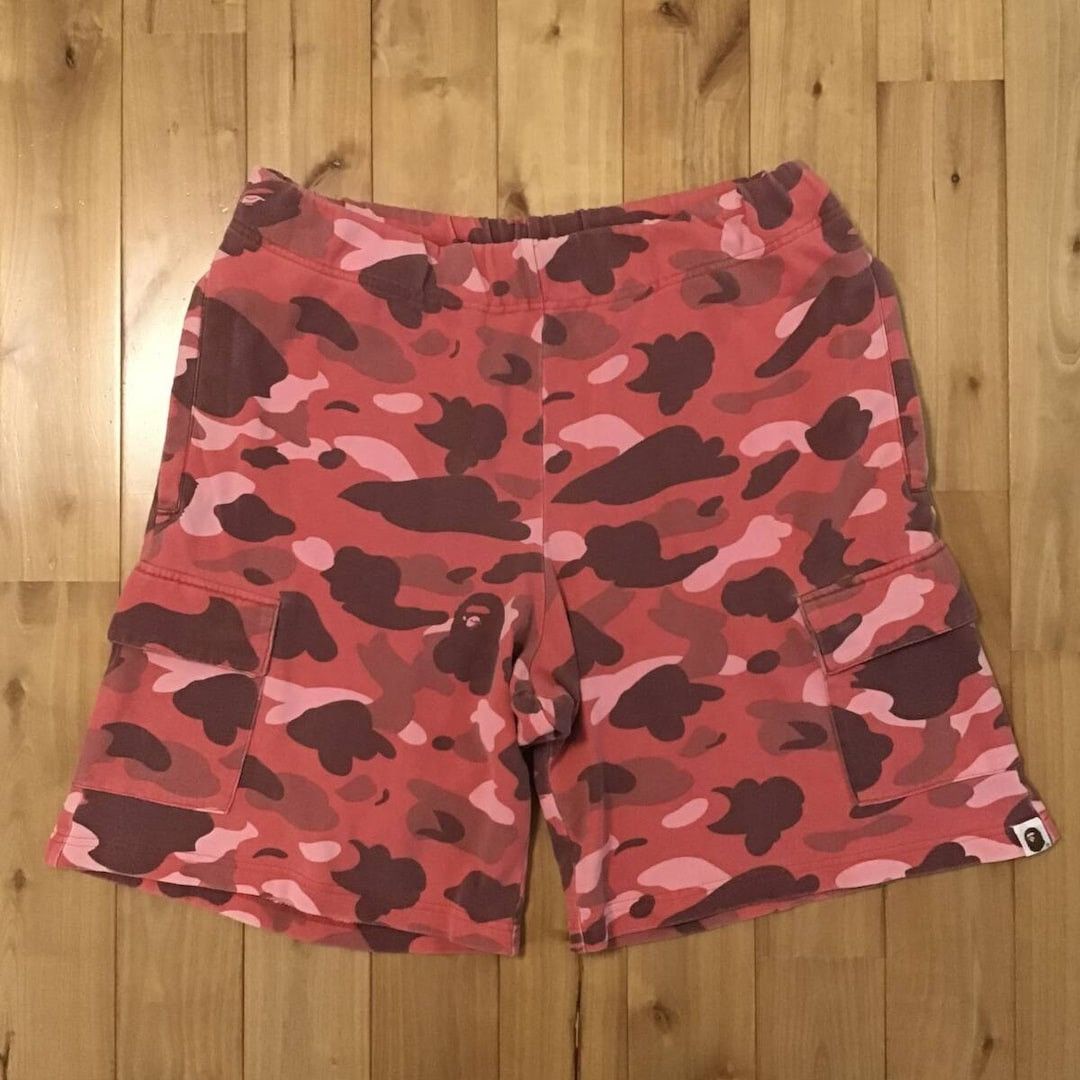Bape 🔥Vintage🔥 BAPE Pharrell Camo Sweat Cargo Shorts NIGO ★size M Size US 32 / EU 48 - 1 Thumbnail