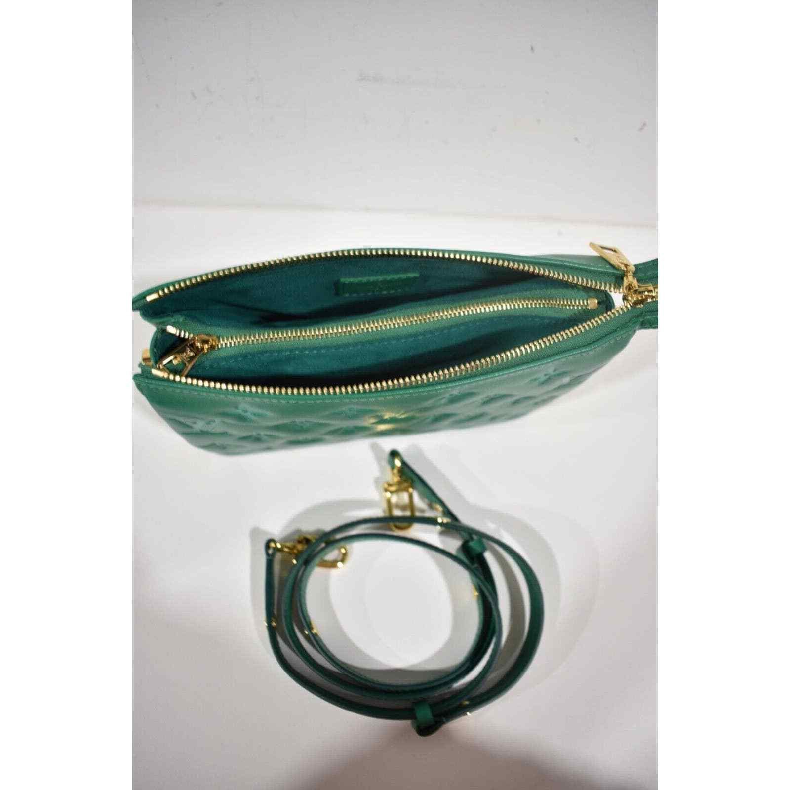 Louis Vuitton Louis Vuitton Coussin Emeraude Chain Shoulder Crossbody Bag Size ONE SIZE - 9 Thumbnail