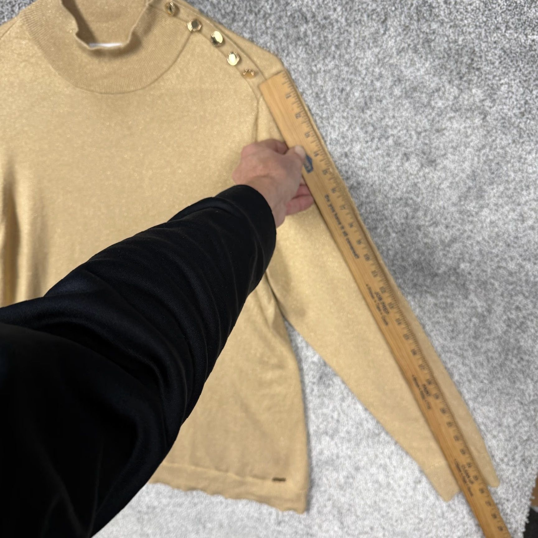 Calvin Klein Calvin Klein Sweater Womens XL Gold Metallic Mock Neck Button Shoulder Pullover Knit Lightweight Casual Size XL / US 12-14 / IT 48-50 - 3 Thumbnail