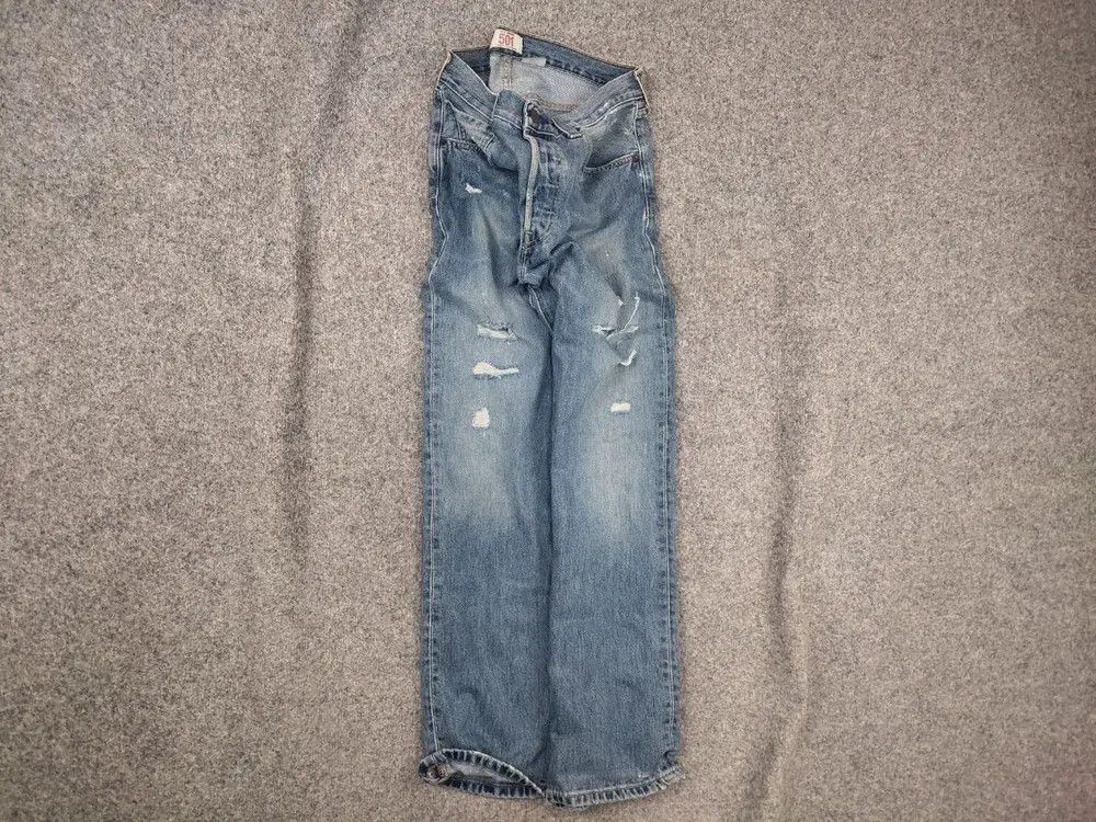 Levi's Vintage Levis 501 Straight Leg Distressed Faded Denim Jeans Size US 33 - 1 Thumbnail