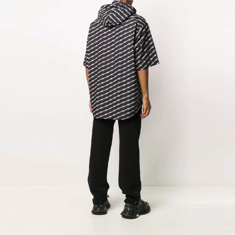 Balenciaga Balenciaga size 38 Full logo mid-sleeve shirt 2502-Nextarro Size US M / EU 48-50 / 2 - 7 Thumbnail