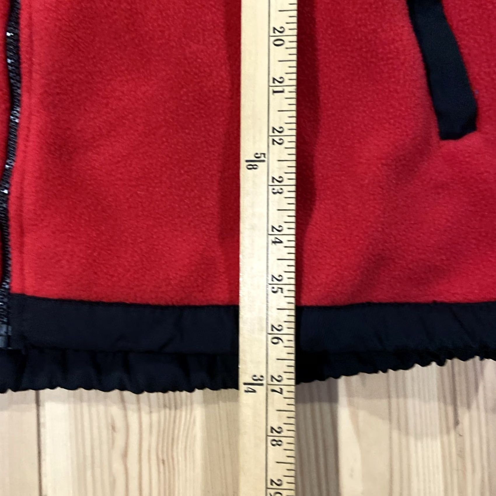 Whistles VINTAGE Whistler Vest Fleece Zipper Red 90s Outdoor Ski Women L Cinched Pockets Embroidered Canada Made in Canada Size L / US 10 / IT 46 - 4 Thumbnail