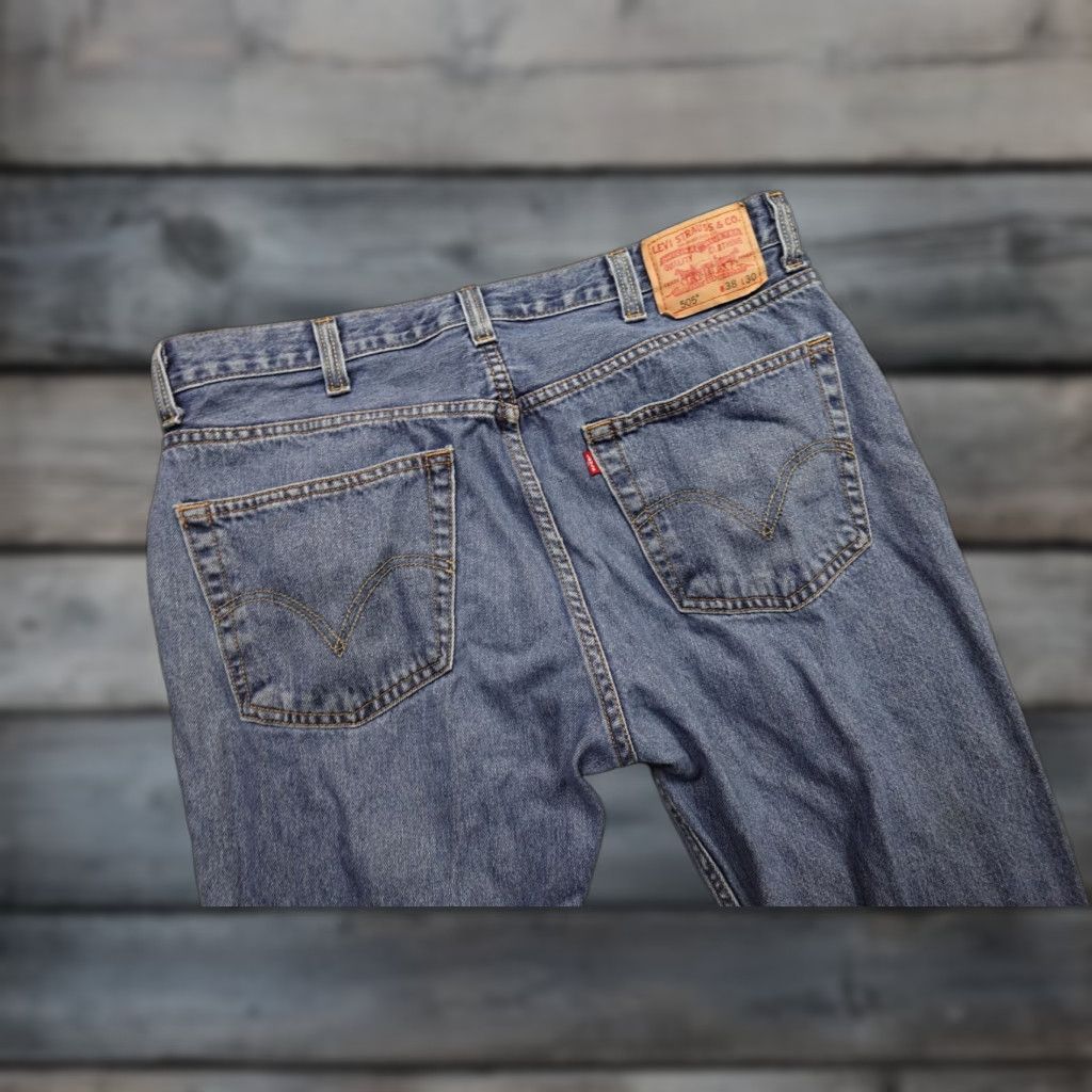 Levi's Levi's 505 Jeans Mens 38x30 Regular Fit Denim Blue Medium Wash Straight 5-Pocket Zip Fly Brown Patch 100% Cotton Casual Pants Mens Size US 38 / EU 54 - 1 Thumbnail