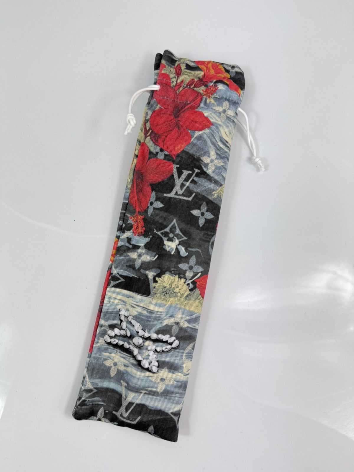 Louis Vuitton PHARRELL WILLIAMS MONOGRAM RESORT PRINT FOLDING HAND FAN Size ONE SIZE - 8 Thumbnail
