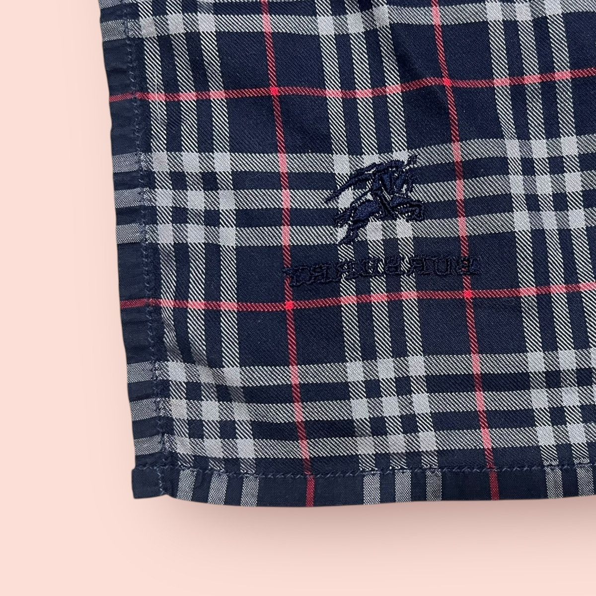 Burberry × Designer ICONIC BURBERRY BLACK LABEL PLAID NOVA CHECK HANDKERCHIEF Size ONE SIZE - 13 Thumbnail
