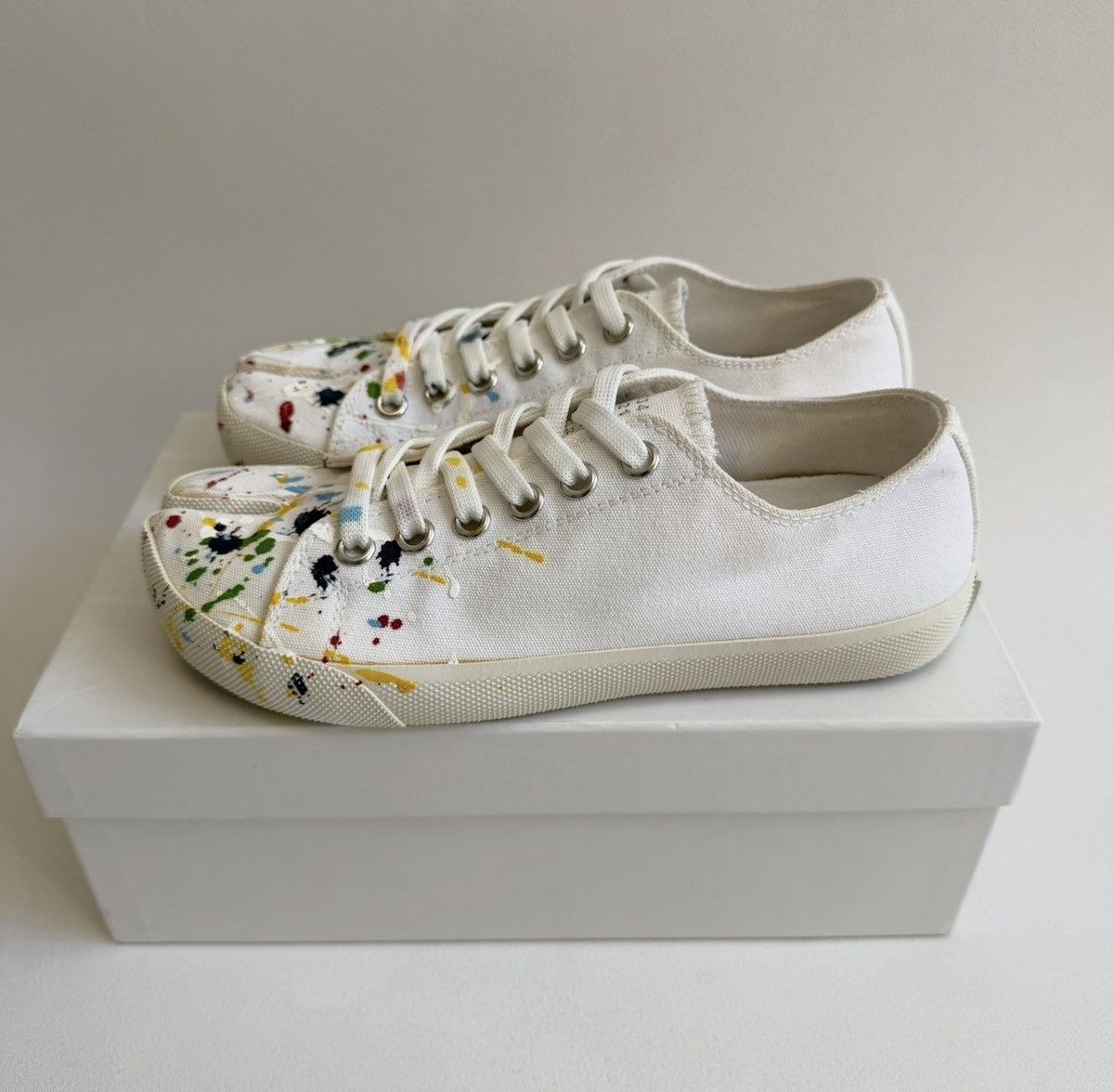 Maison Margiela S/S 19 ‘Paint Splat’ Canvas Tabi Sneakers Size US 7 / IT 37 - 19 Thumbnail