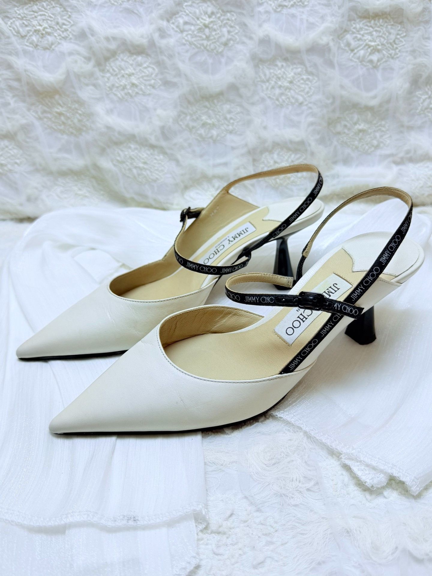 Jimmy Choo Jimmy Choo White Lowtop Sneakers us_7-5 Women Size US 7.5 / IT 37.5 - 1 Thumbnail