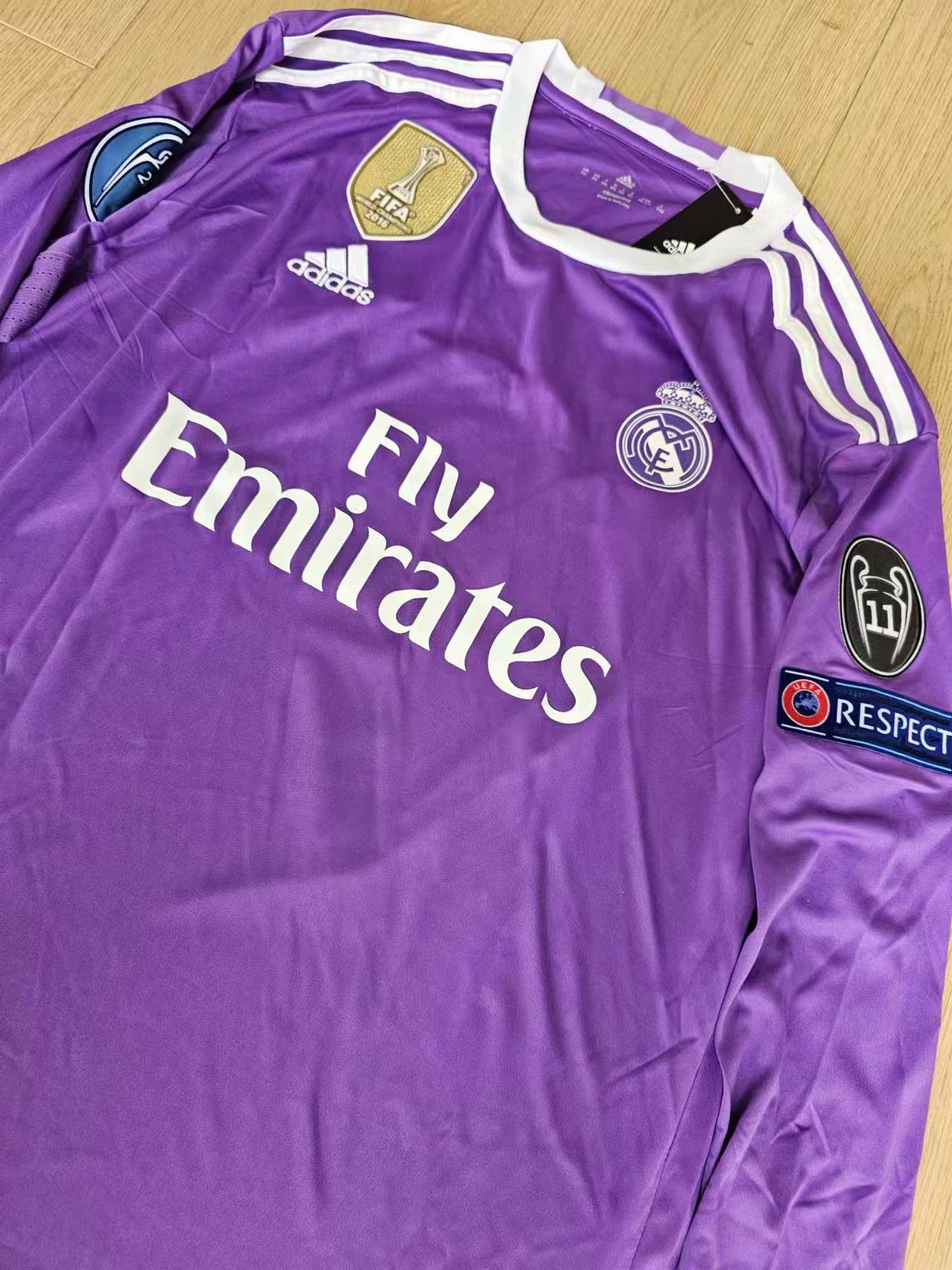 Other 2016 2017 Real Madrid #7 C Ronaldo Jersey M Size US M / EU 48-50 / 2 - 4 Thumbnail