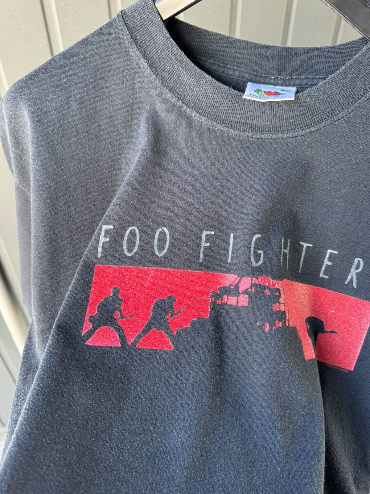 Band Tees × Vintage Vintage 2002 Foo Fighters One By One Tour T Shirt Size US L / EU 52-54 / 3 - 6 Thumbnail