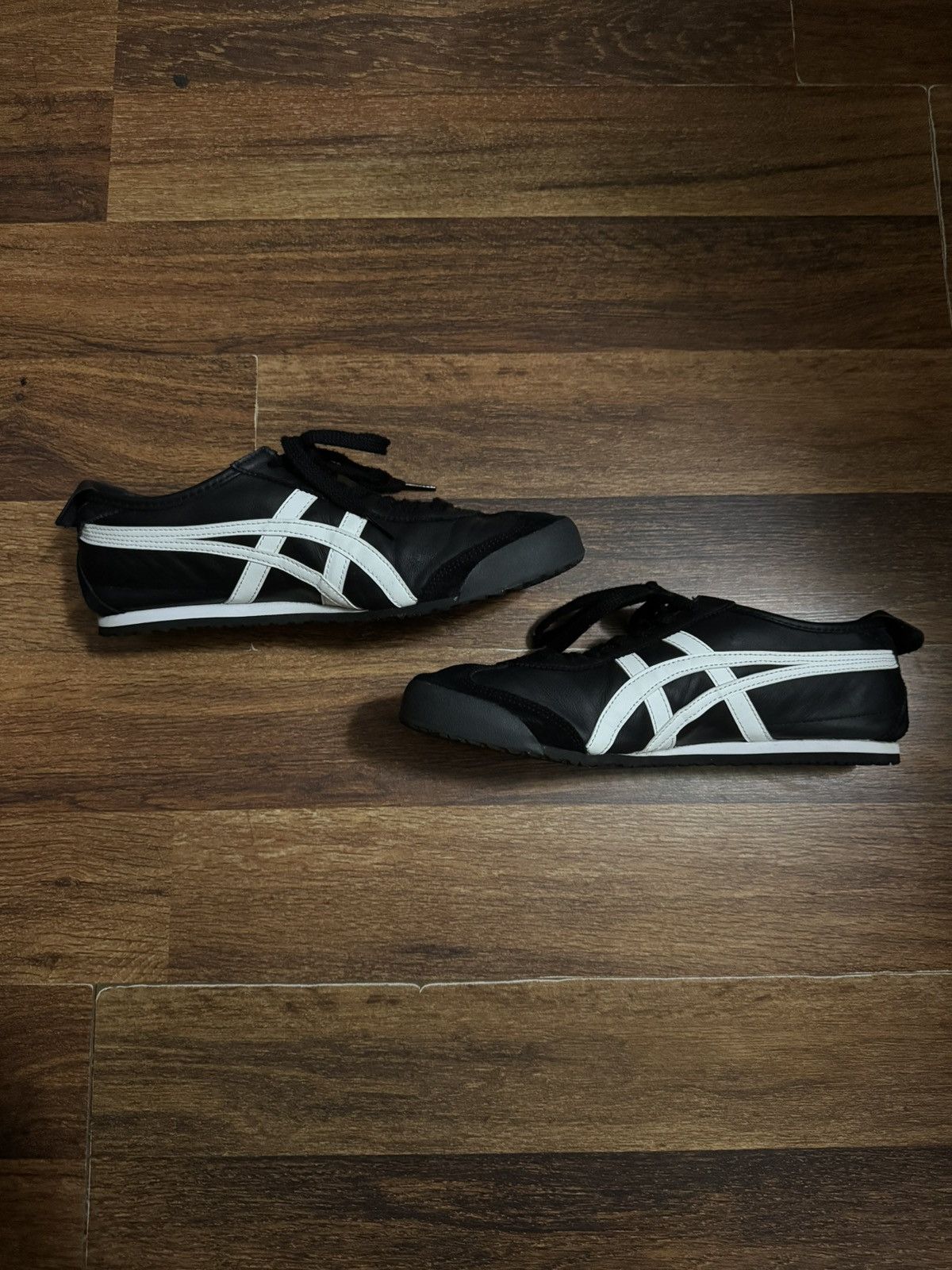 Onitsuka Tiger Black Onitsuka Tigers Size US 9 / EU 42 - 1 Thumbnail