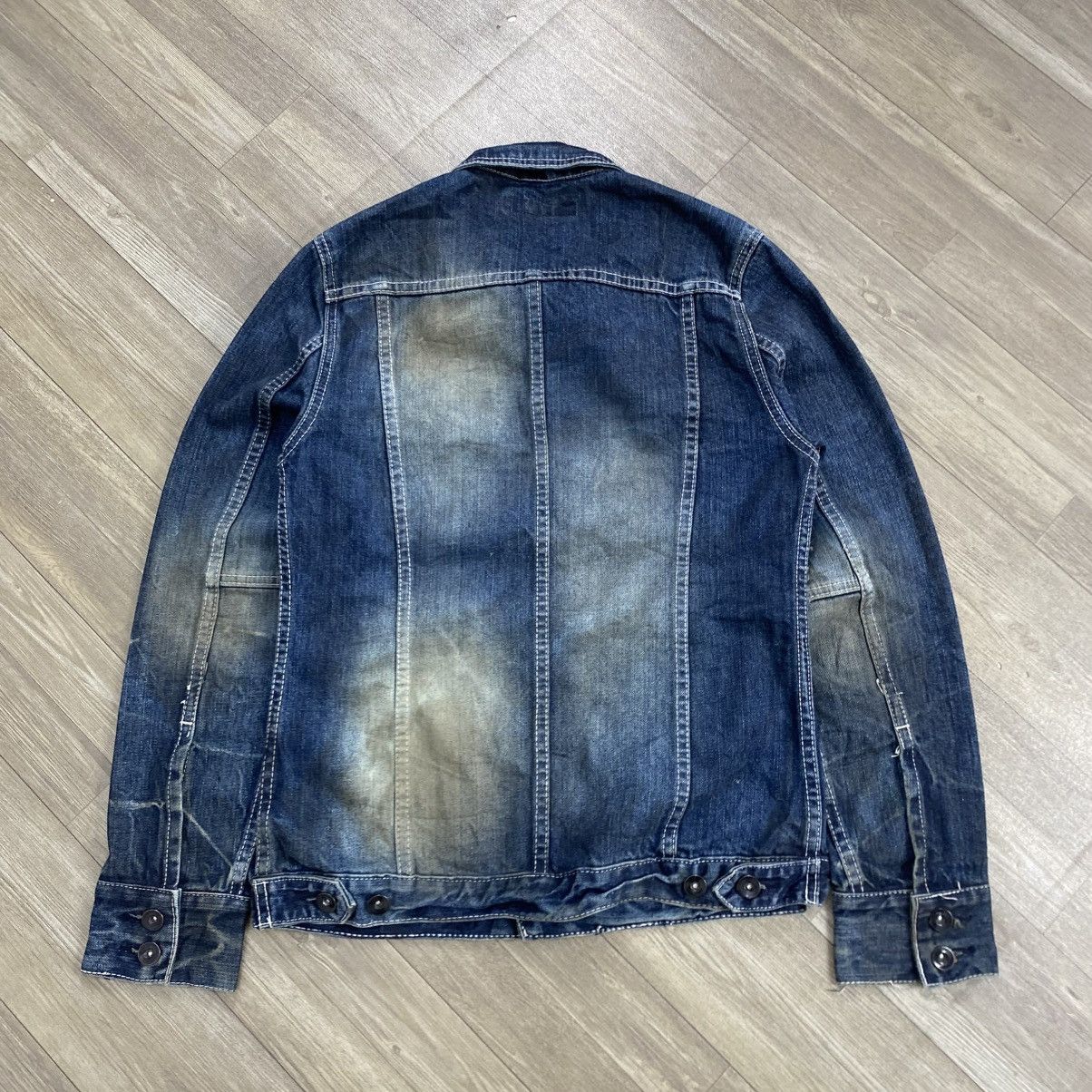 GOSTAR DE FUGA Vintage Fuga Distressed Faded Denim Jacket Ifsix Lgb Style Size US M / EU 48-50 / 2 - 15 Thumbnail