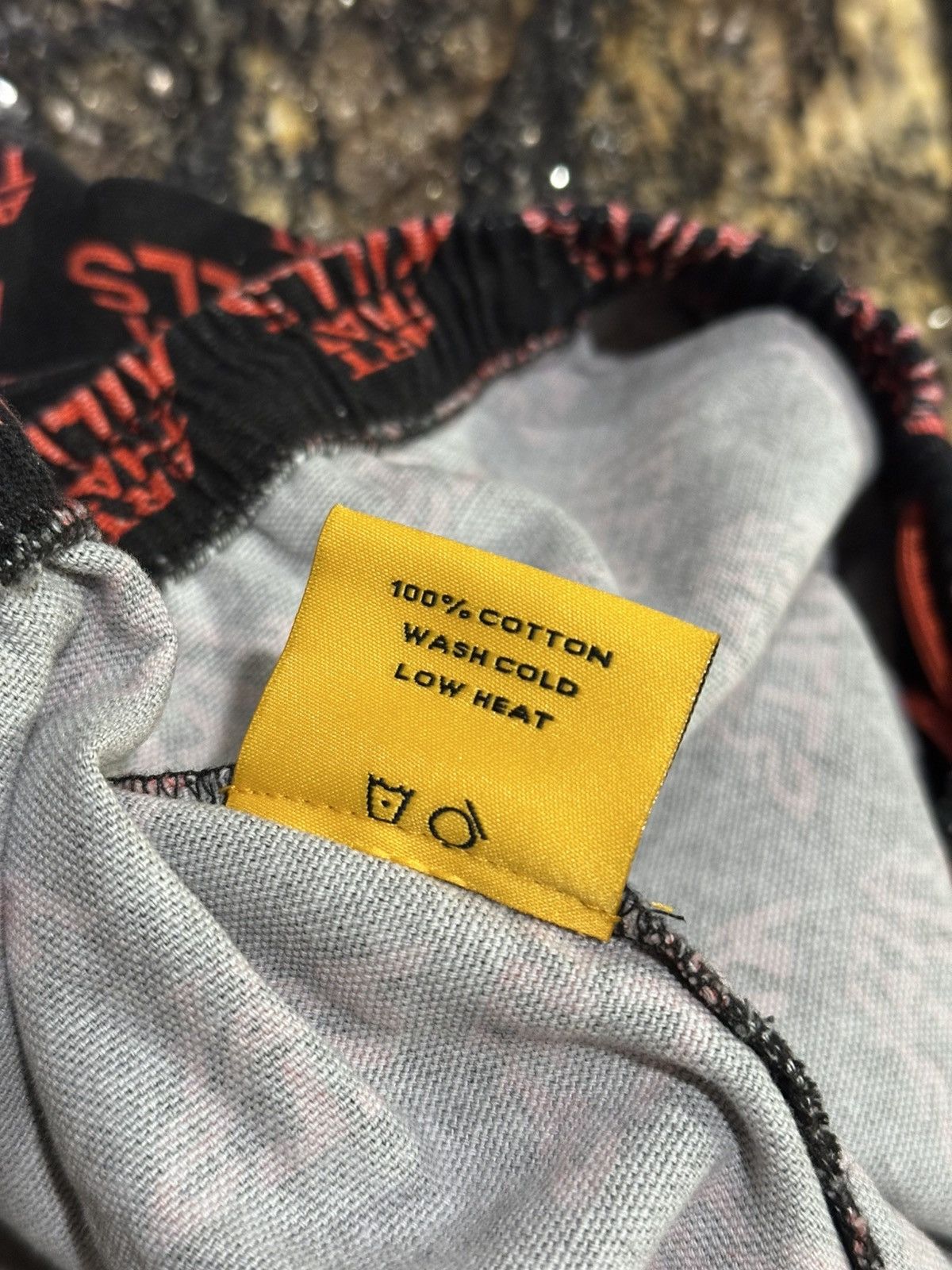 Gallery Dept. Gallery Dept Monogram Art That Kills ATK Black/Red Shorts Size US 36 / EU 52 - 9 Thumbnail