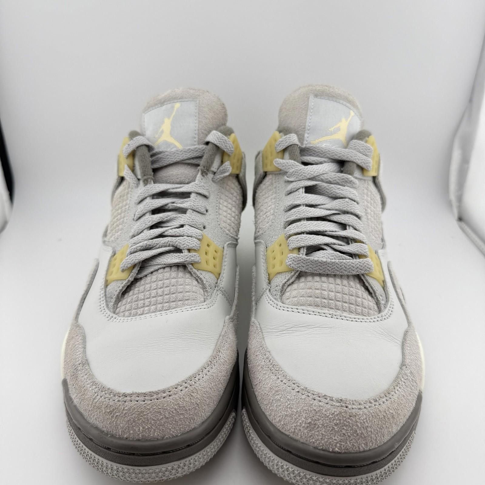 Jordan Brand Air Jordan 4 Retro SE Photon Dust Pale Vanilla US 11 Used Size US 11 / EU 44 - 3 Thumbnail