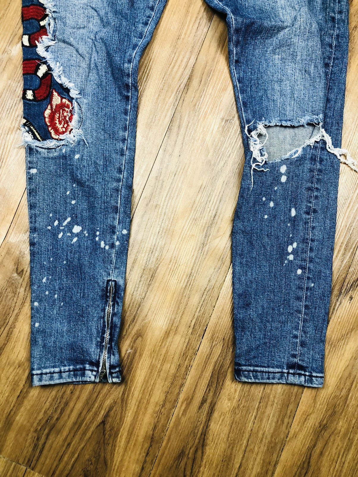 Other 2Y DNM Distress Jeans (33) Size US 29 - 4 Thumbnail