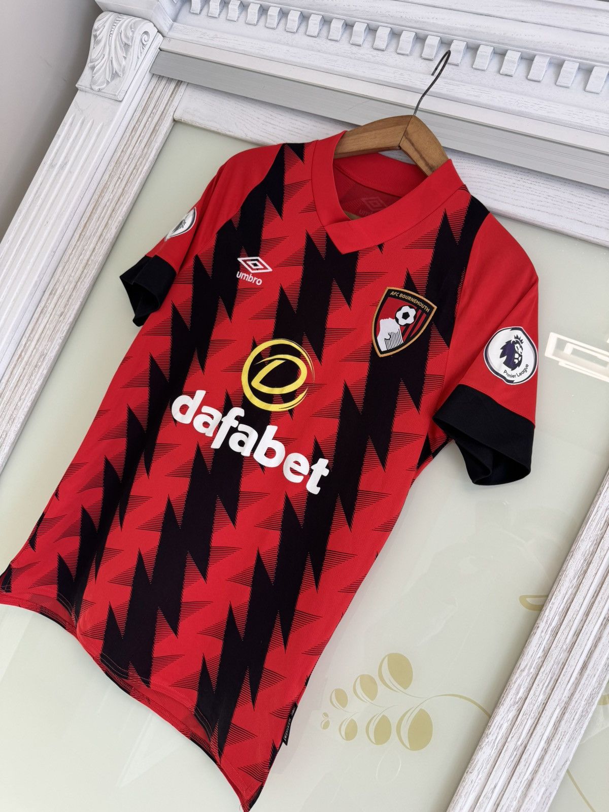 Umbro Bournemouth 2022-2023 Home Soccer Jersey Football Shirt Kit Size US S / EU 44-46 / 1 - 3 Thumbnail