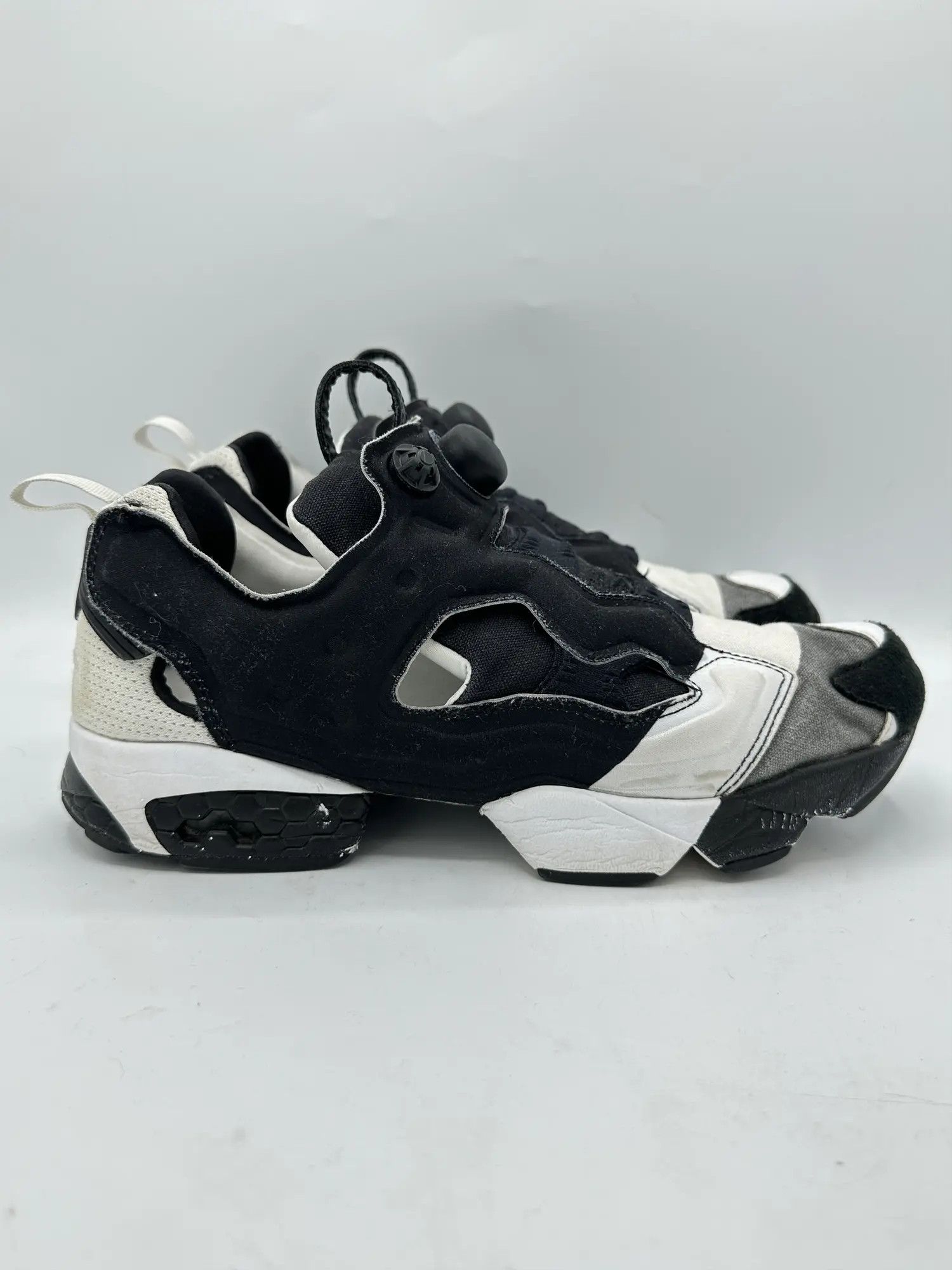11 By Boris Bidjan Saberi Reebok x BBS11 Instapump Fury Size US 10 / EU 43 - 4 Thumbnail