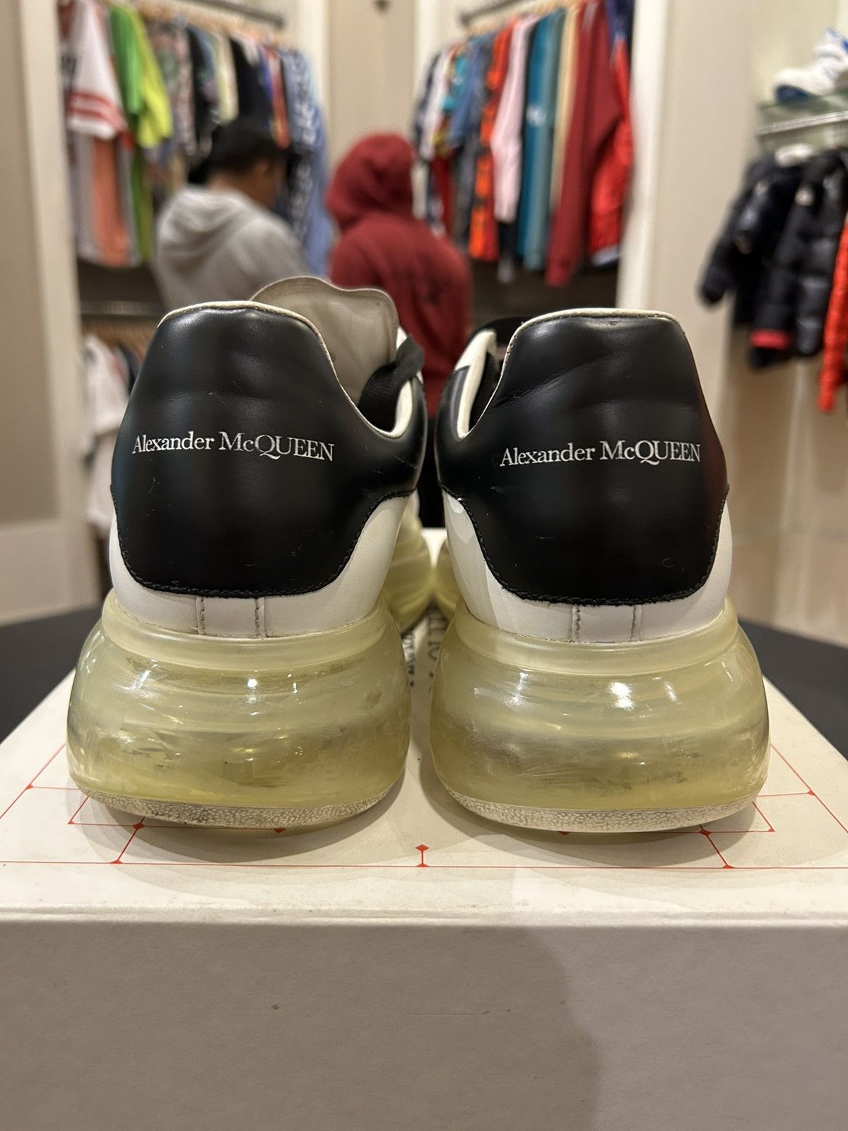 Alexander McQueen Alexander McQueen Oversized Gel Sole Sneaker Size US 8 / EU 41 - 3 Thumbnail