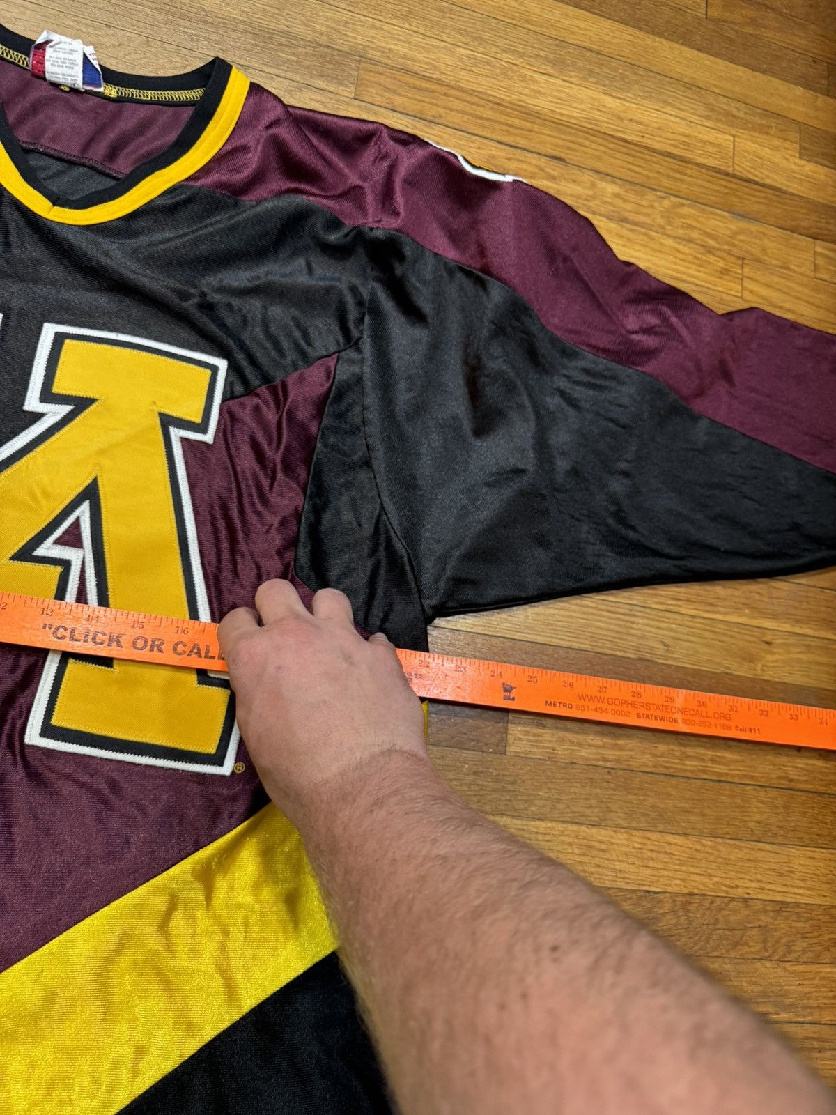 NCAA × Vintage Vintage Minnesota Gophers Hockey Jersey Size US M / EU 48-50 / 2 - 7 Thumbnail