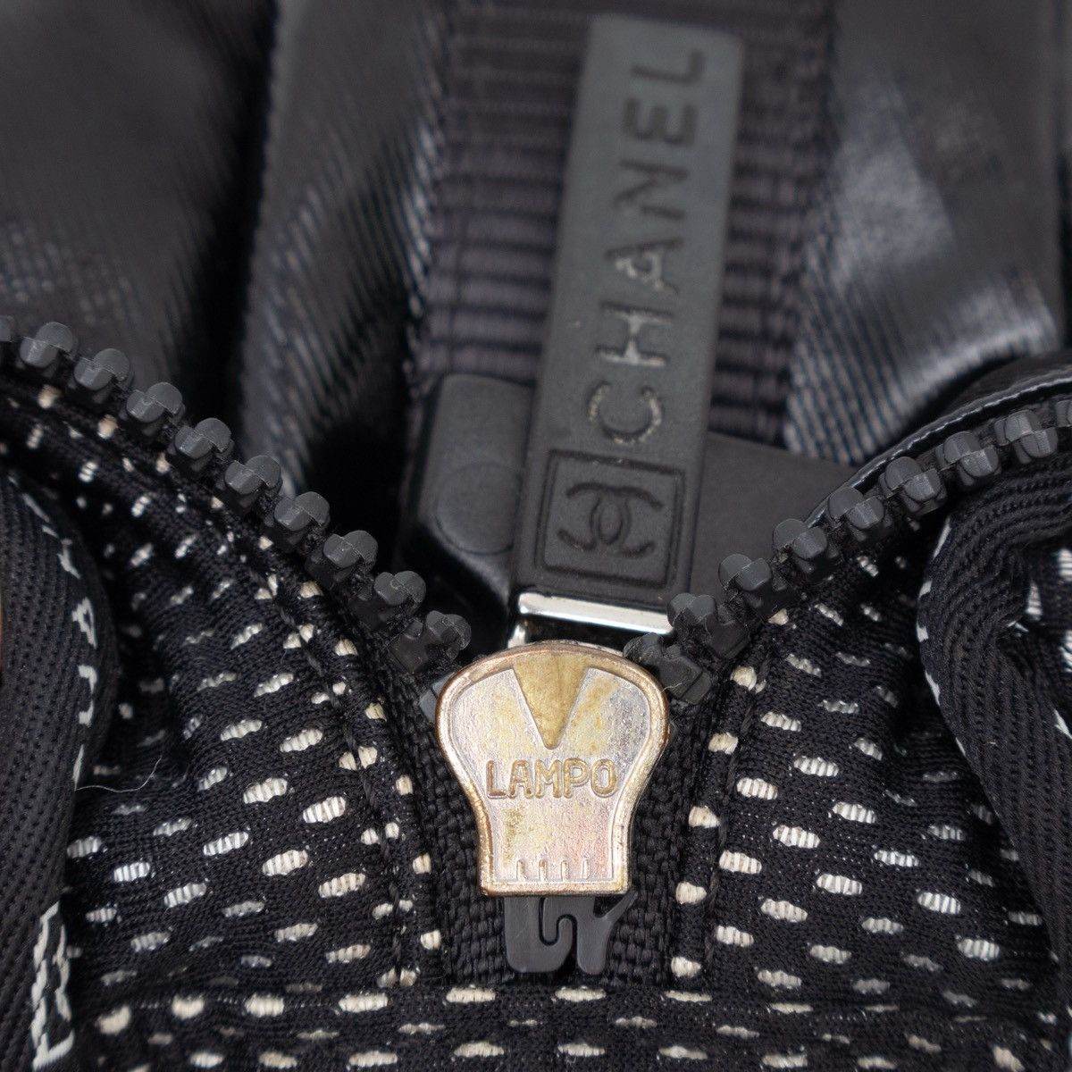 Chanel CHANEL 2006/08 Black Sport Line CC Logo Crossbody Bag RARE Size ONE SIZE - 19 Thumbnail