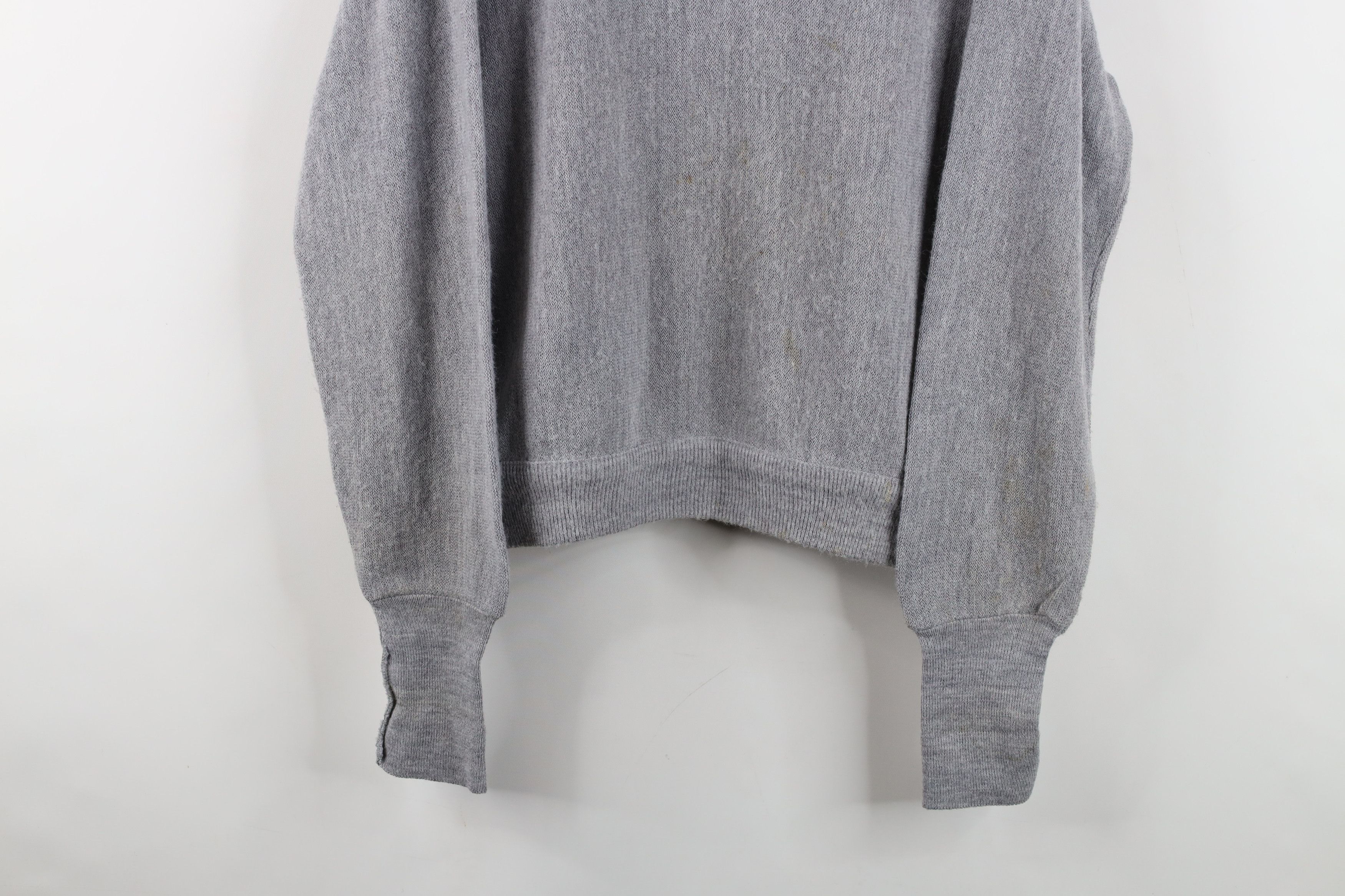 Lacoste Vintage 80s Izod Lacoste Croc Logo Knit V-Neck Sweater USA Size US M / EU 48-50 / 2 - 3 Thumbnail